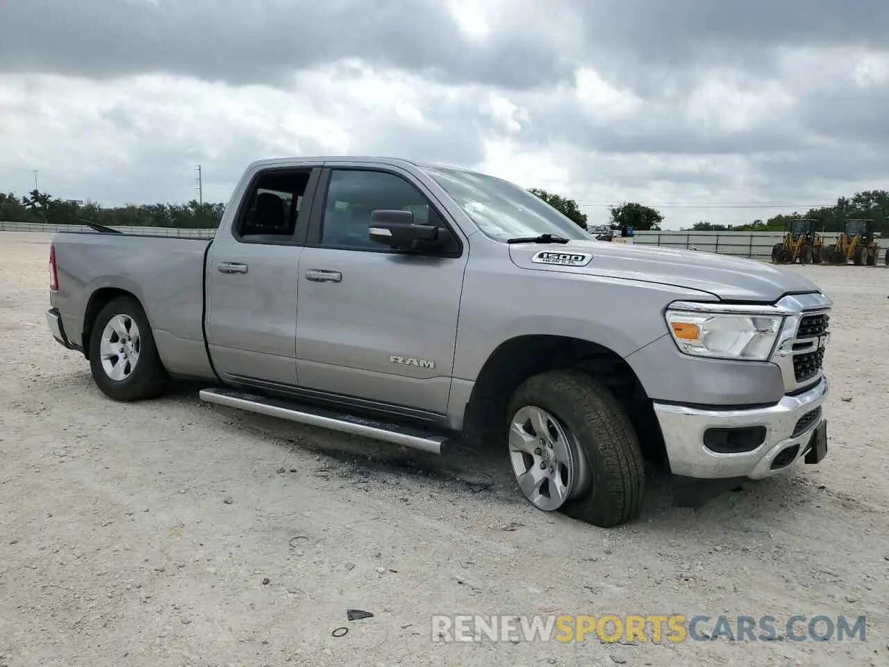 4 Photograph of a damaged car 1C6SRFBT6NN135557 RAM 1500 2022