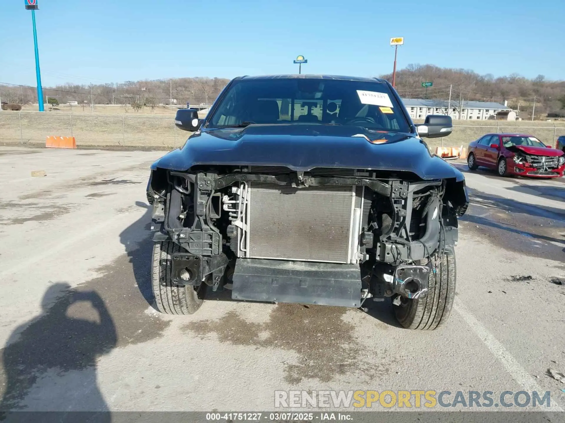 13 Photograph of a damaged car 1C6SRFBT6NN159941 RAM 1500 2022