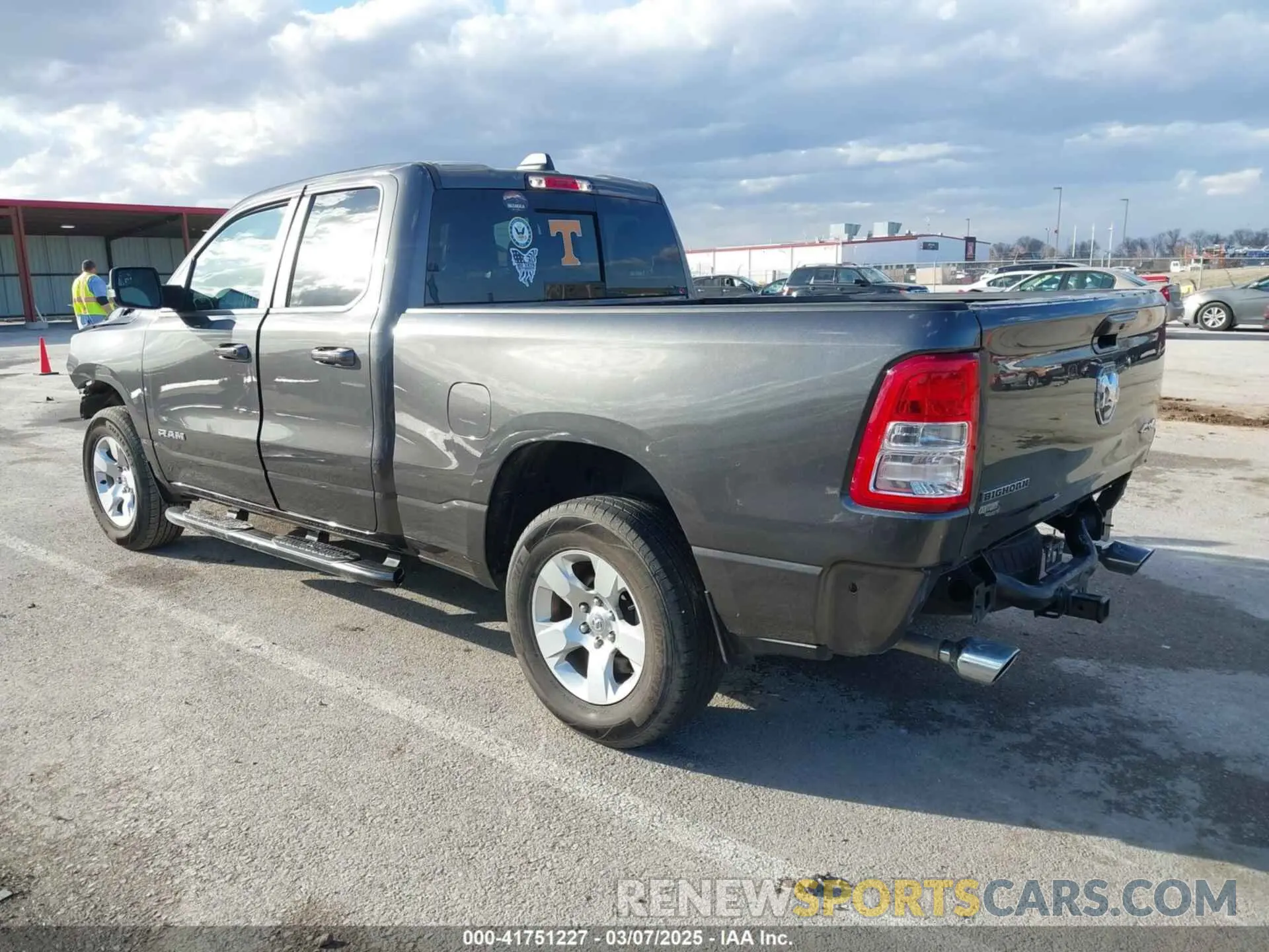 3 Photograph of a damaged car 1C6SRFBT6NN159941 RAM 1500 2022