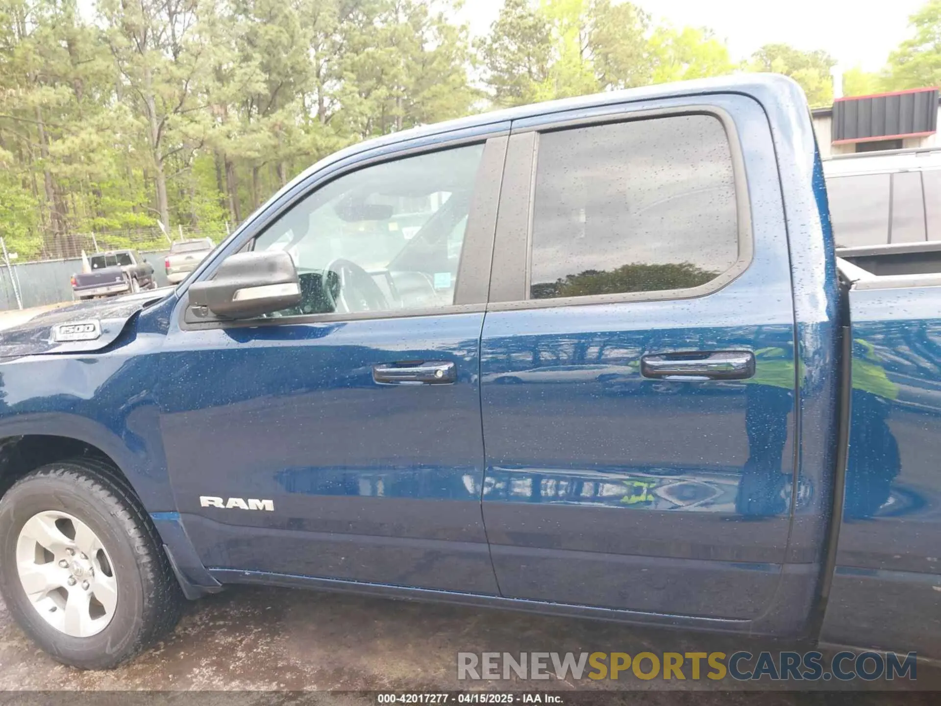 15 Photograph of a damaged car 1C6SRFBT7NN180040 RAM 1500 2022