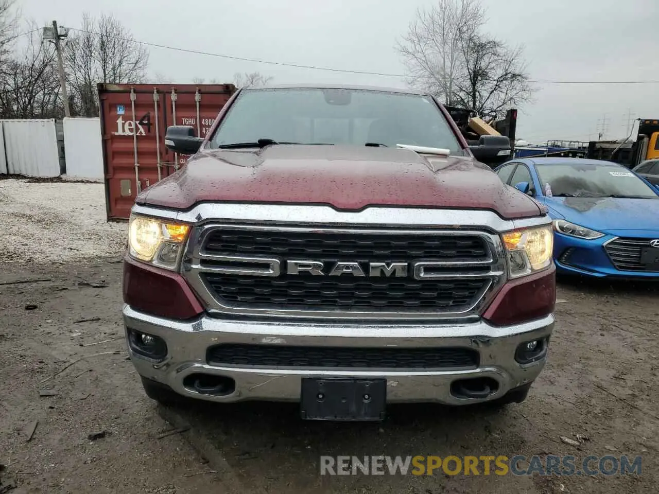 5 Photograph of a damaged car 1C6SRFBT8NN134166 RAM 1500 2022