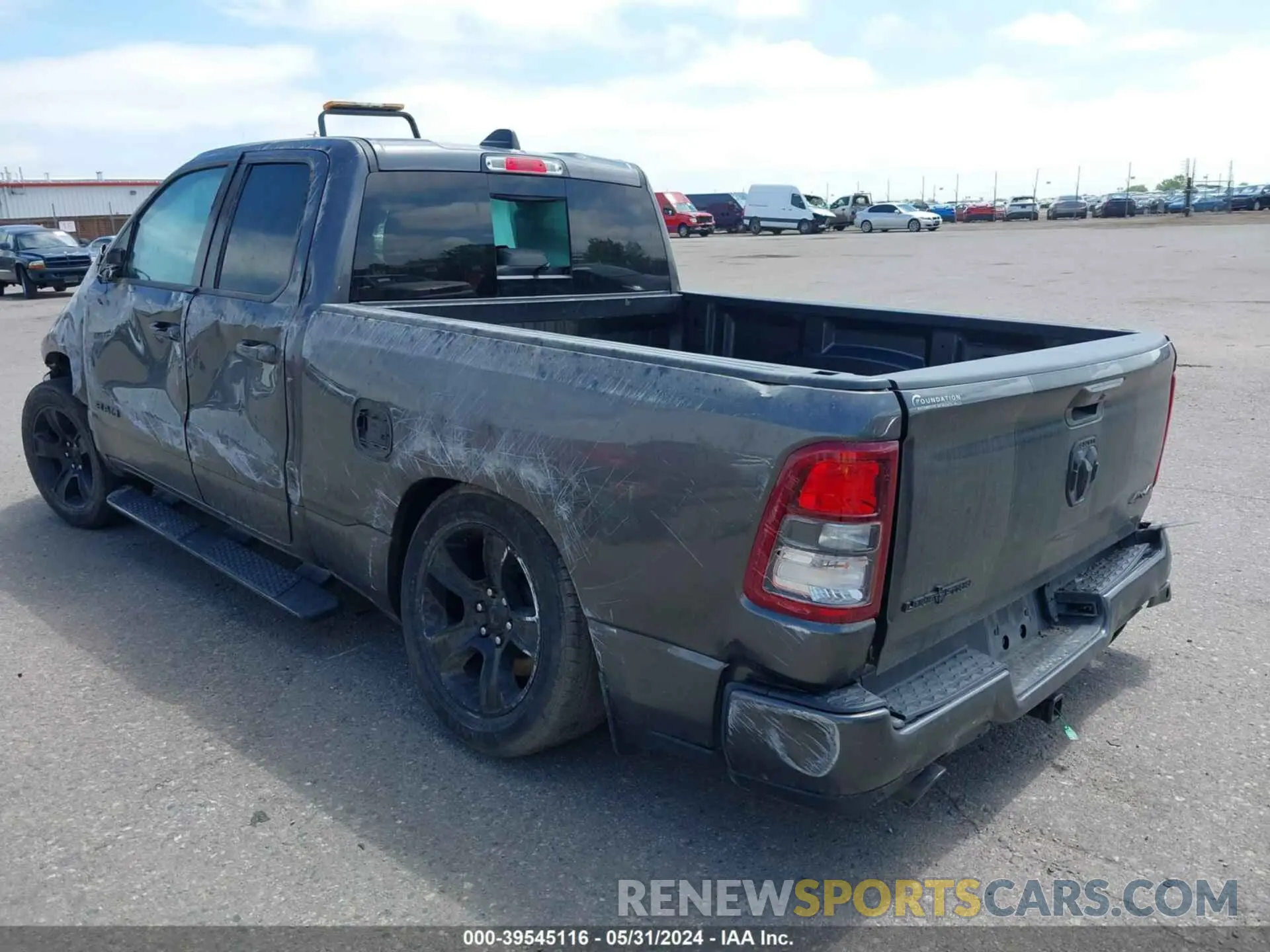 3 Photograph of a damaged car 1C6SRFBT8NN229410 RAM 1500 2022