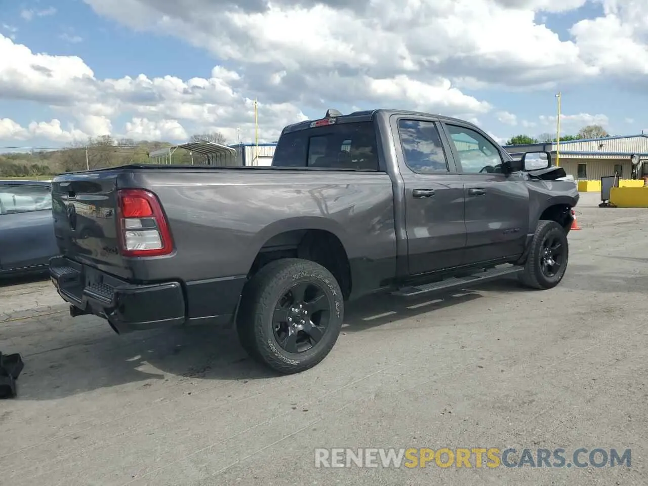 3 Photograph of a damaged car 1C6SRFBT8NN230346 RAM 1500 2022