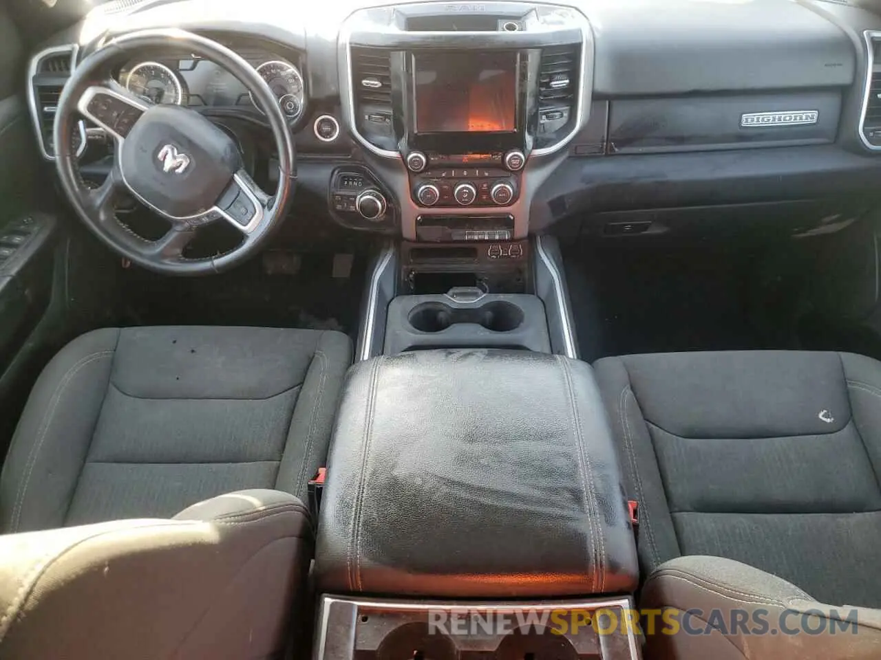 8 Photograph of a damaged car 1C6SRFBTXNN134542 RAM 1500 2022
