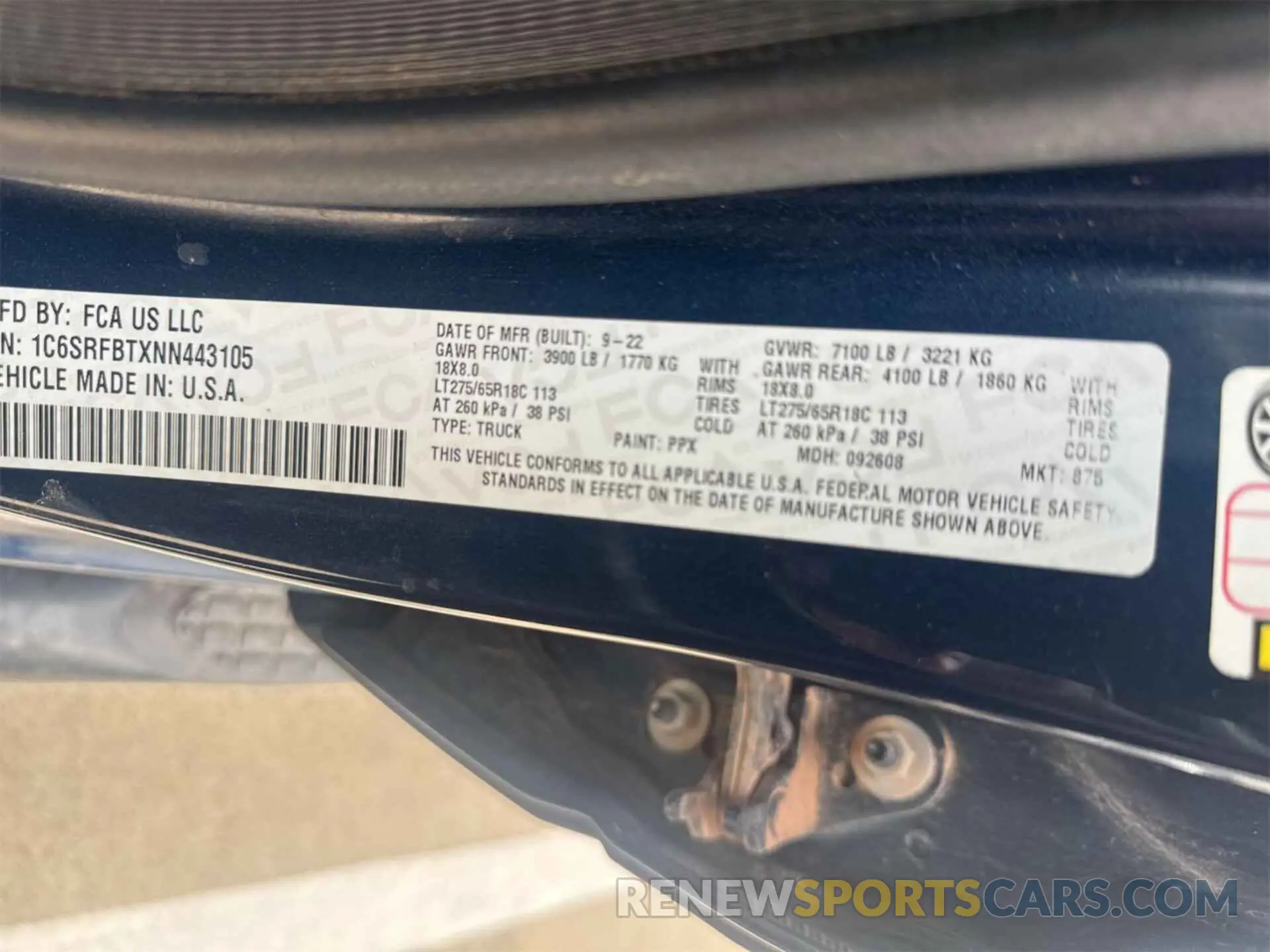 10 Photograph of a damaged car 1C6SRFBTXNN443105 RAM 1500 2022