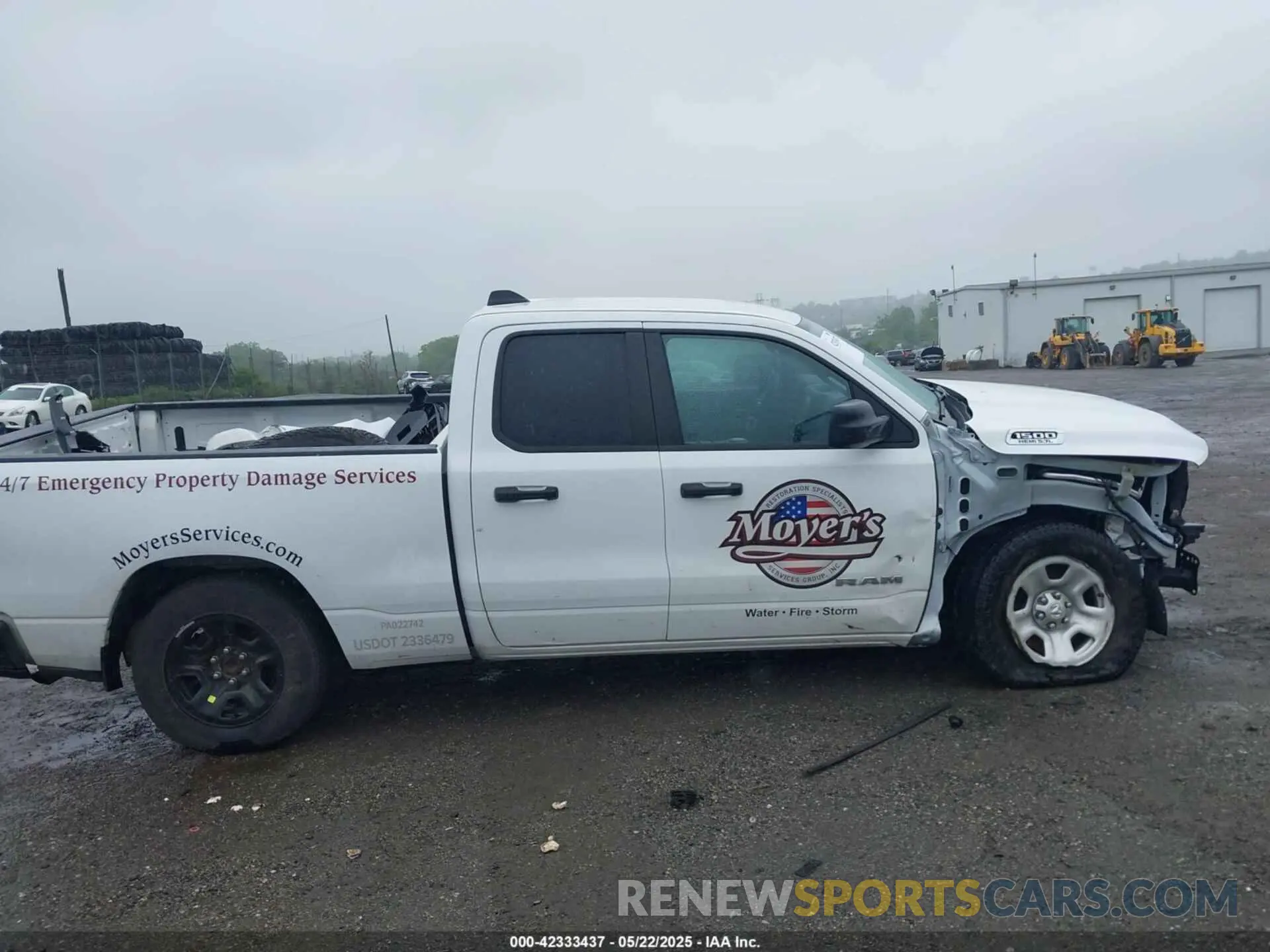 13 Photograph of a damaged car 1C6SRFCT2NN213959 RAM 1500 2022