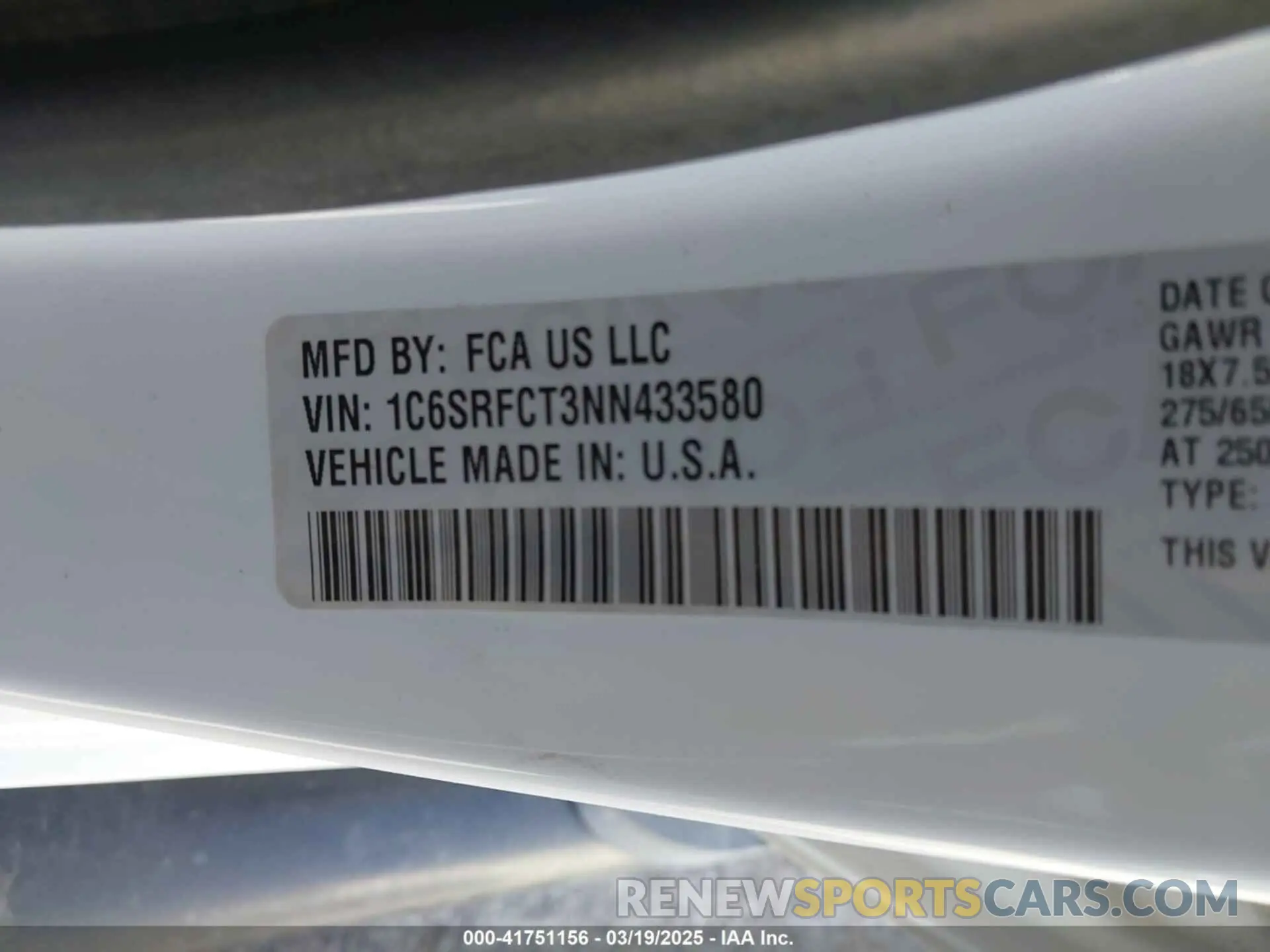 9 Photograph of a damaged car 1C6SRFCT3NN433580 RAM 1500 2022