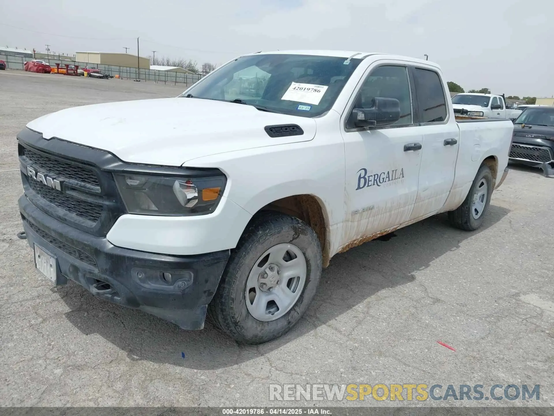 2 Photograph of a damaged car 1C6SRFCT5NN433600 RAM 1500 2022