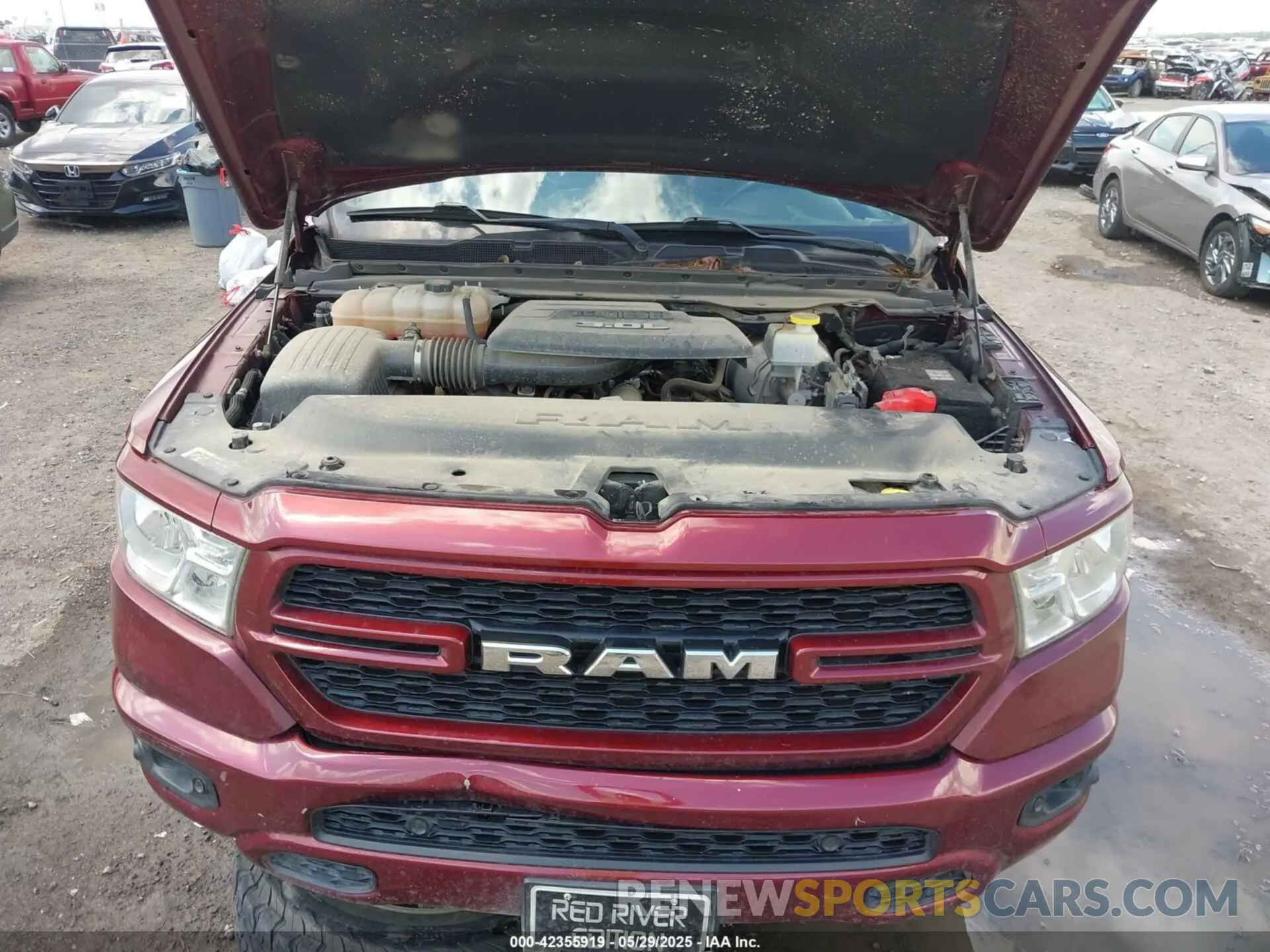 10 Photograph of a damaged car 1C6SRFFM1NN263854 RAM 1500 2022
