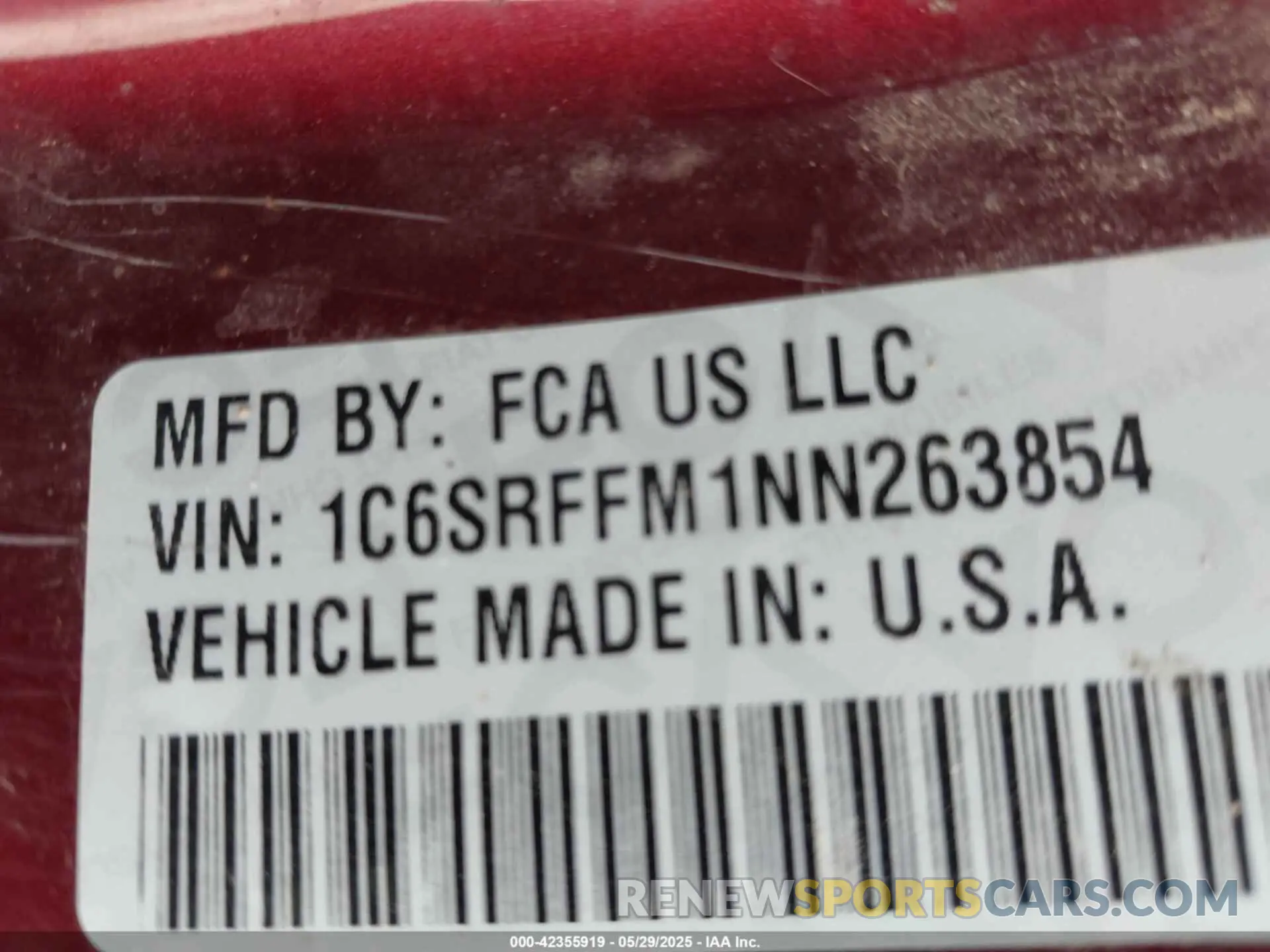 9 Photograph of a damaged car 1C6SRFFM1NN263854 RAM 1500 2022