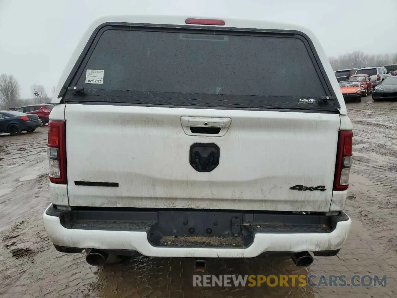 6 Photograph of a damaged car 1C6SRFFM7NN375140 RAM 1500 2022