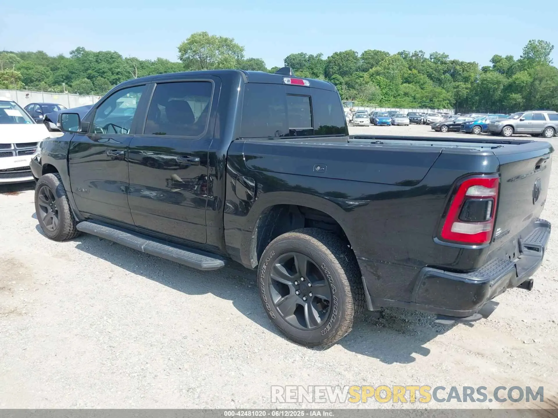 3 Photograph of a damaged car 1C6SRFFT0NN119106 RAM 1500 2022