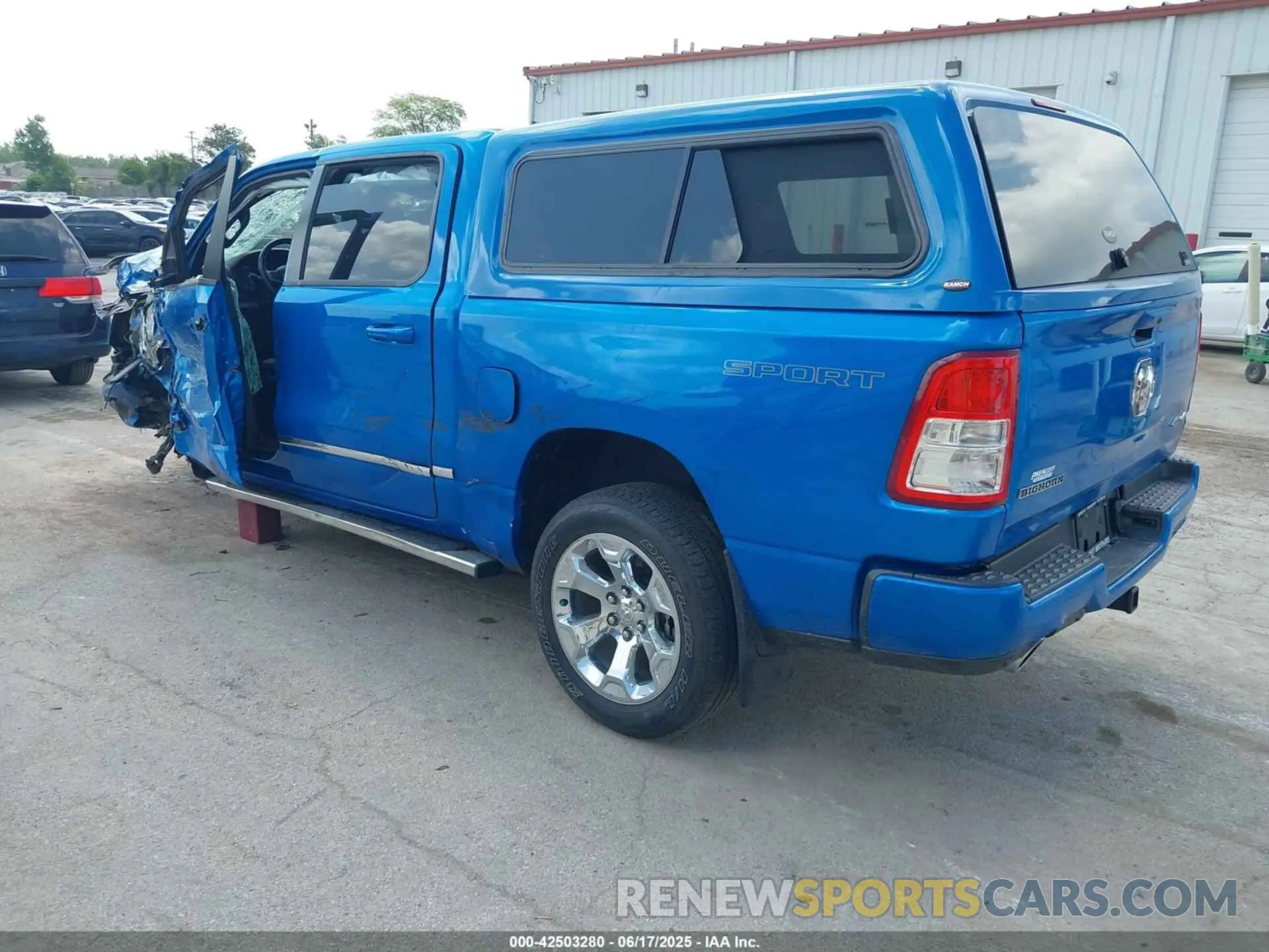 3 Photograph of a damaged car 1C6SRFFT1NN401769 RAM 1500 2022