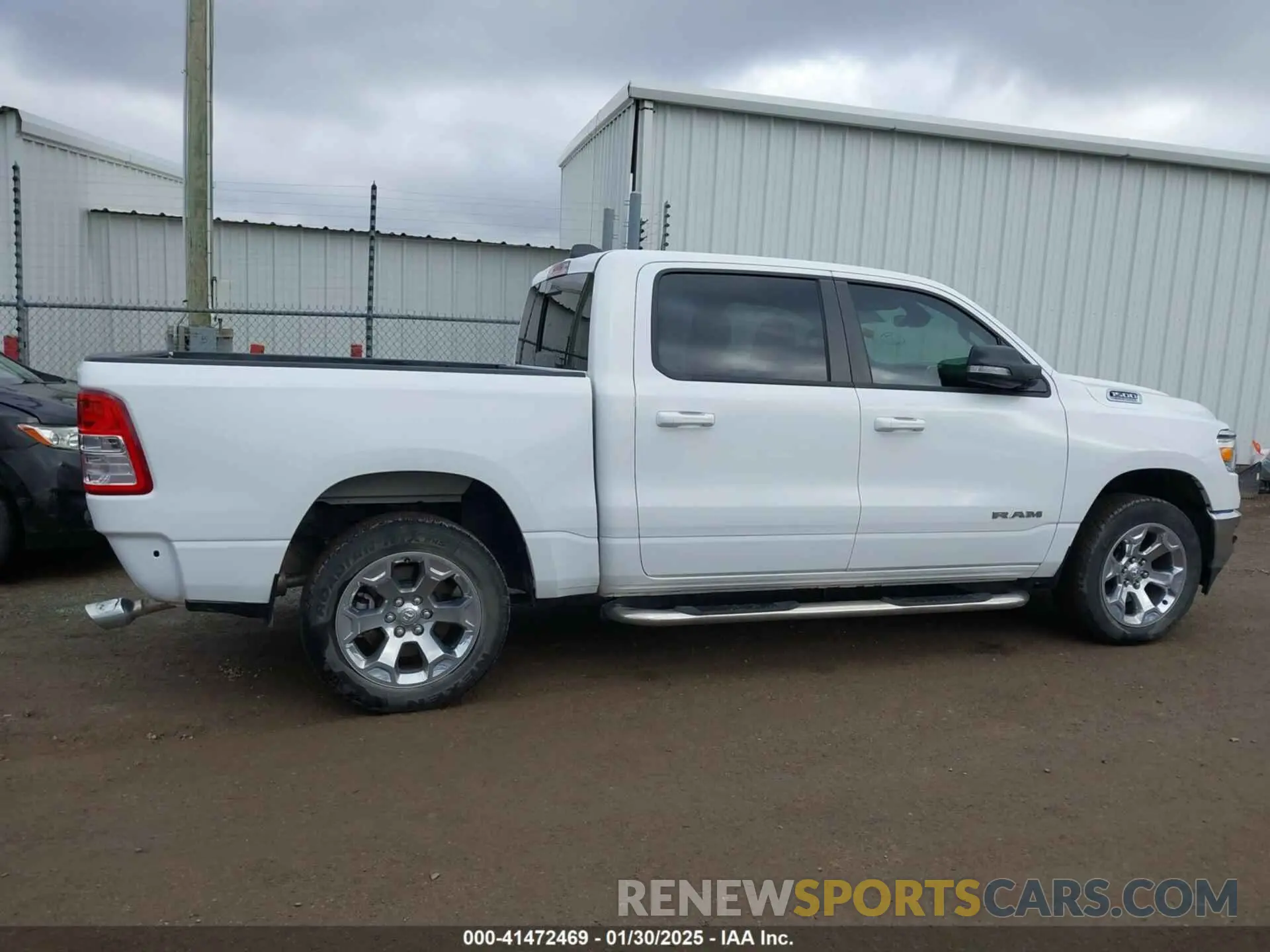14 Photograph of a damaged car 1C6SRFFT2NN423375 RAM 1500 2022