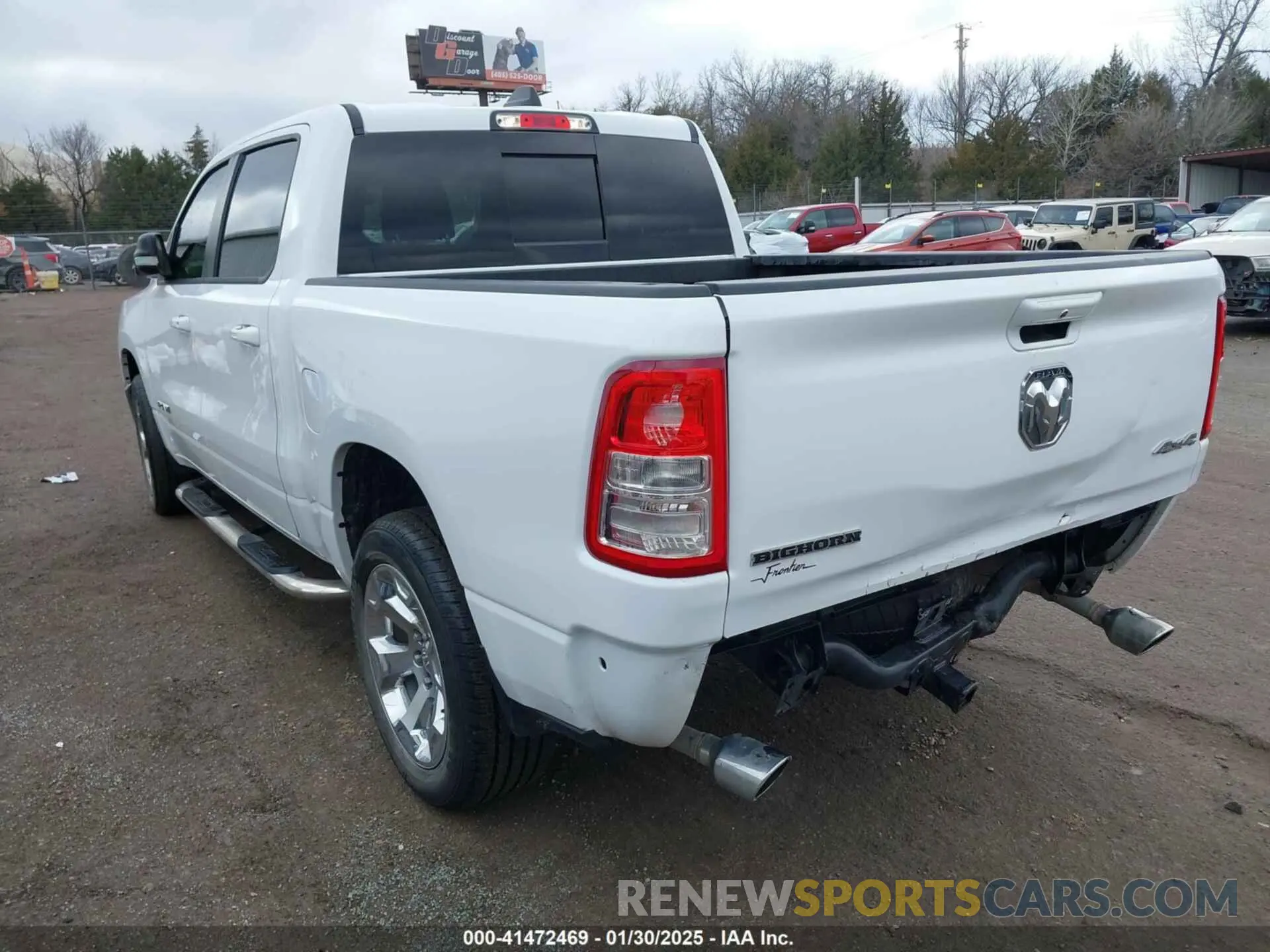 3 Photograph of a damaged car 1C6SRFFT2NN423375 RAM 1500 2022