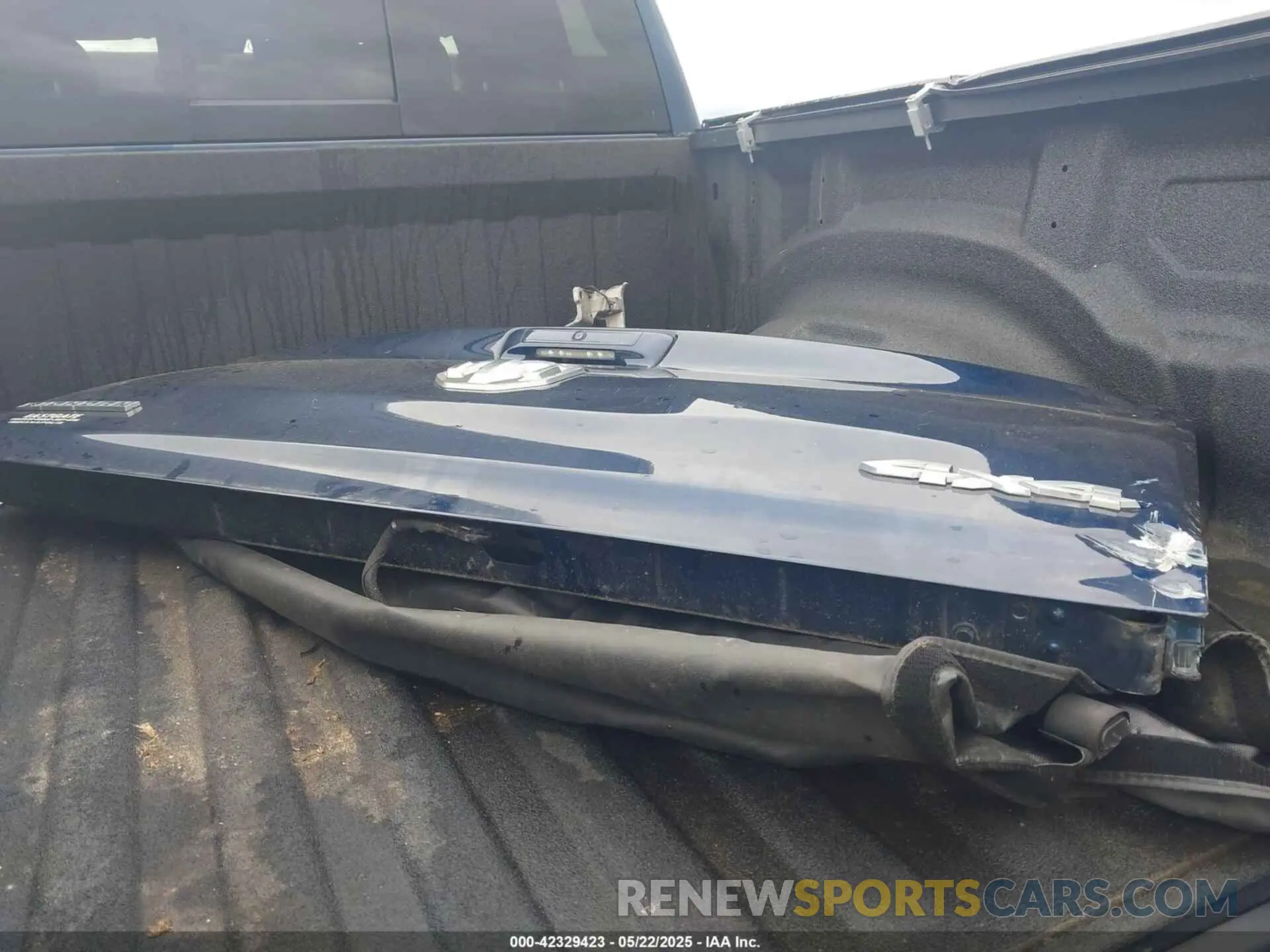 12 Photograph of a damaged car 1C6SRFFT2NN428978 RAM 1500 2022