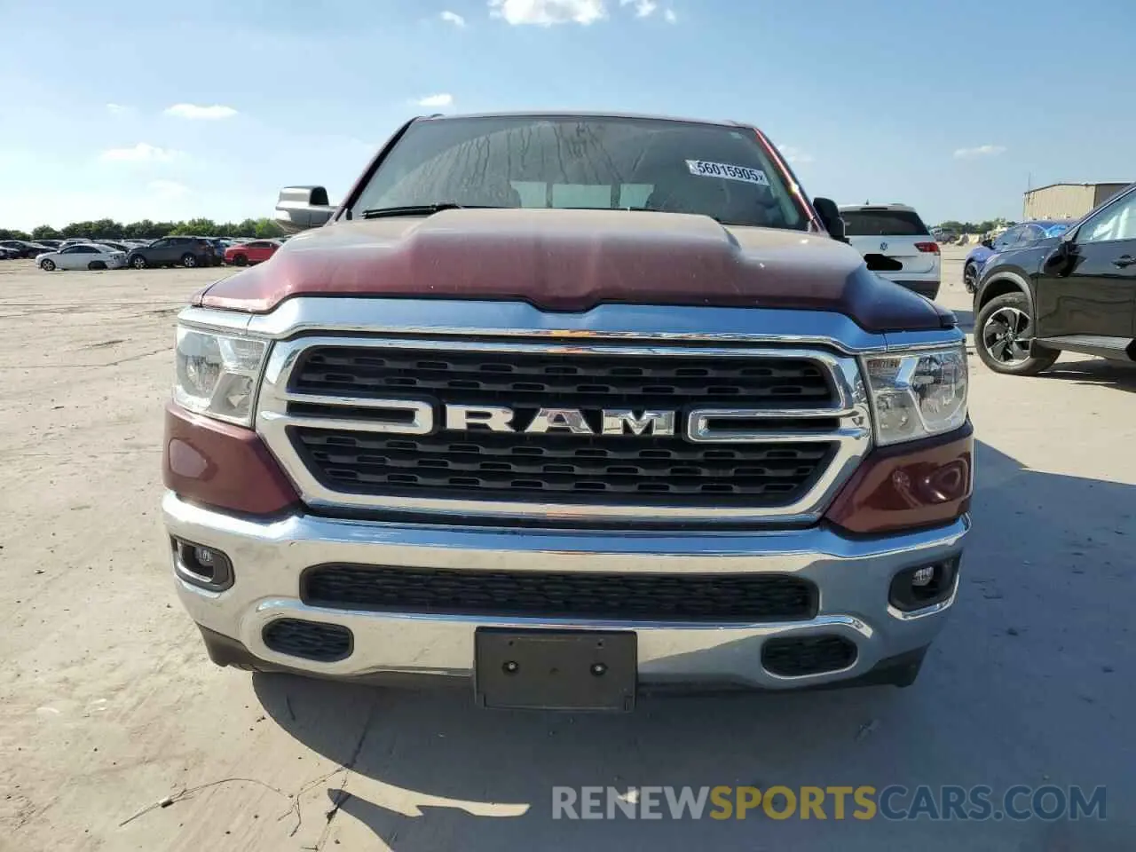 5 Photograph of a damaged car 1C6SRFFT3NN255939 RAM 1500 2022