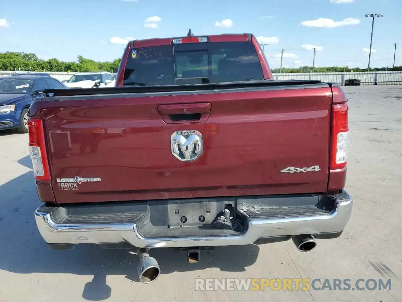 6 Photograph of a damaged car 1C6SRFFT3NN255939 RAM 1500 2022