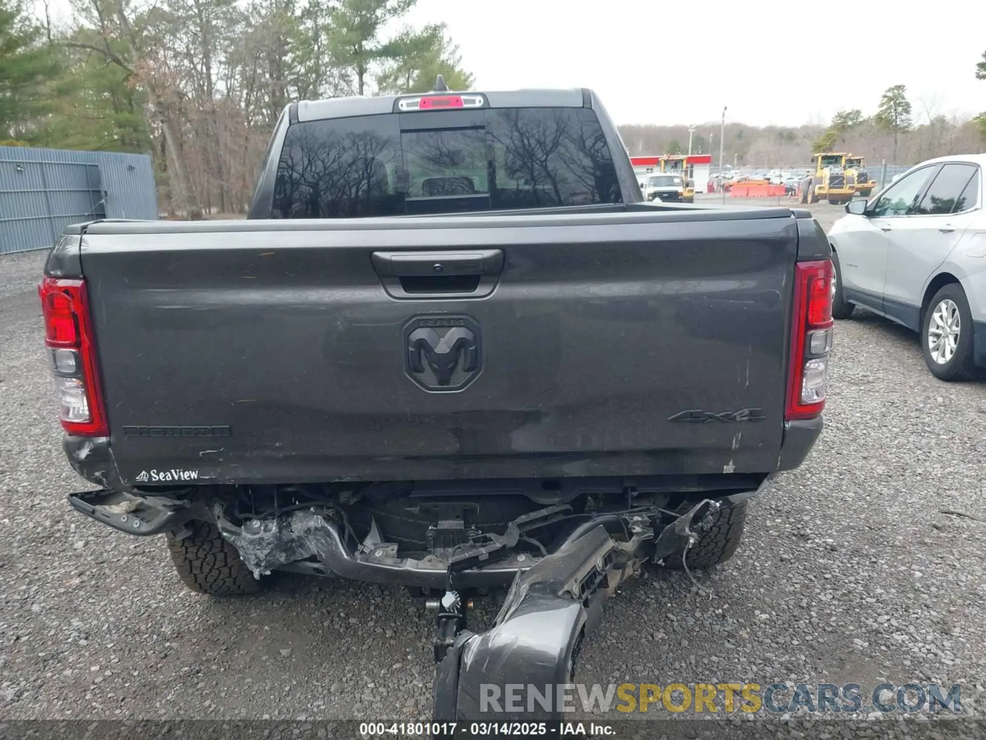 16 Photograph of a damaged car 1C6SRFFT3NN279836 RAM 1500 2022