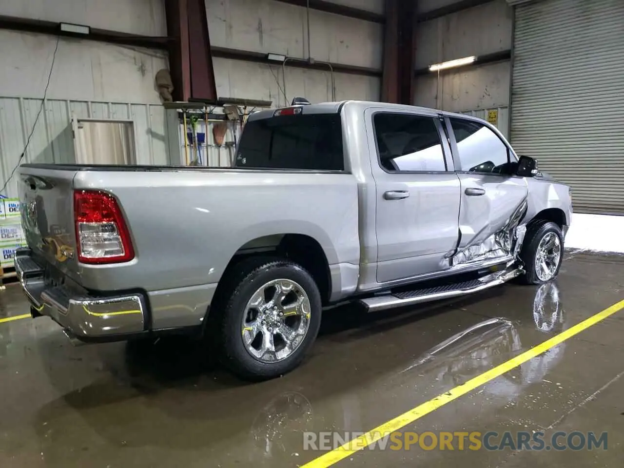 3 Photograph of a damaged car 1C6SRFFT3NN411980 RAM 1500 2022