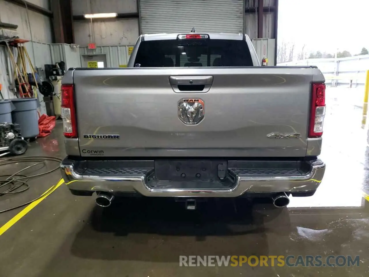 6 Photograph of a damaged car 1C6SRFFT3NN411980 RAM 1500 2022