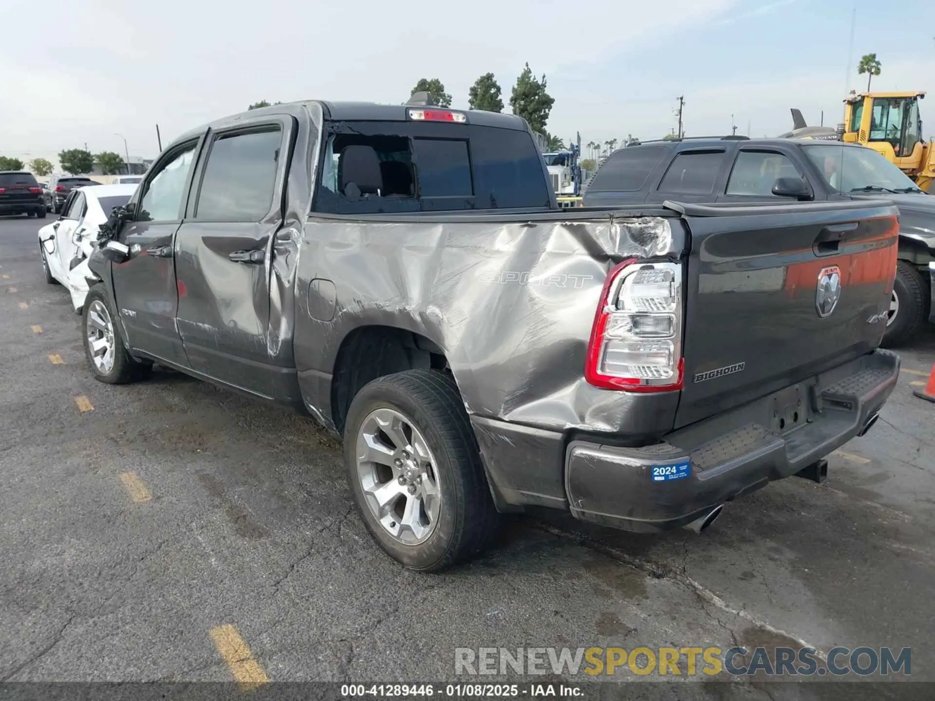 3 Photograph of a damaged car 1C6SRFFT3NN444638 RAM 1500 2022