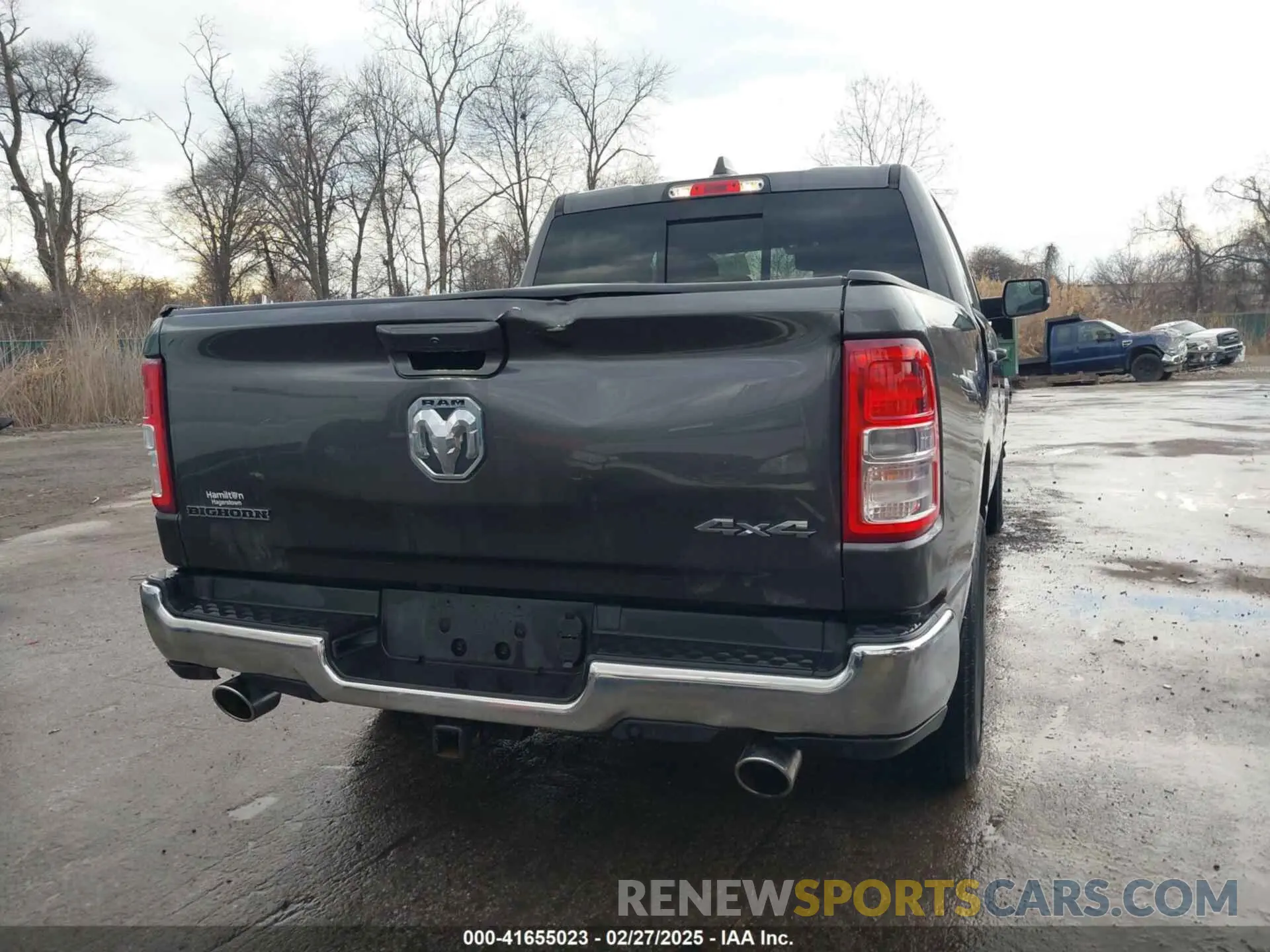 16 Photograph of a damaged car 1C6SRFFT4NN158961 RAM 1500 2022