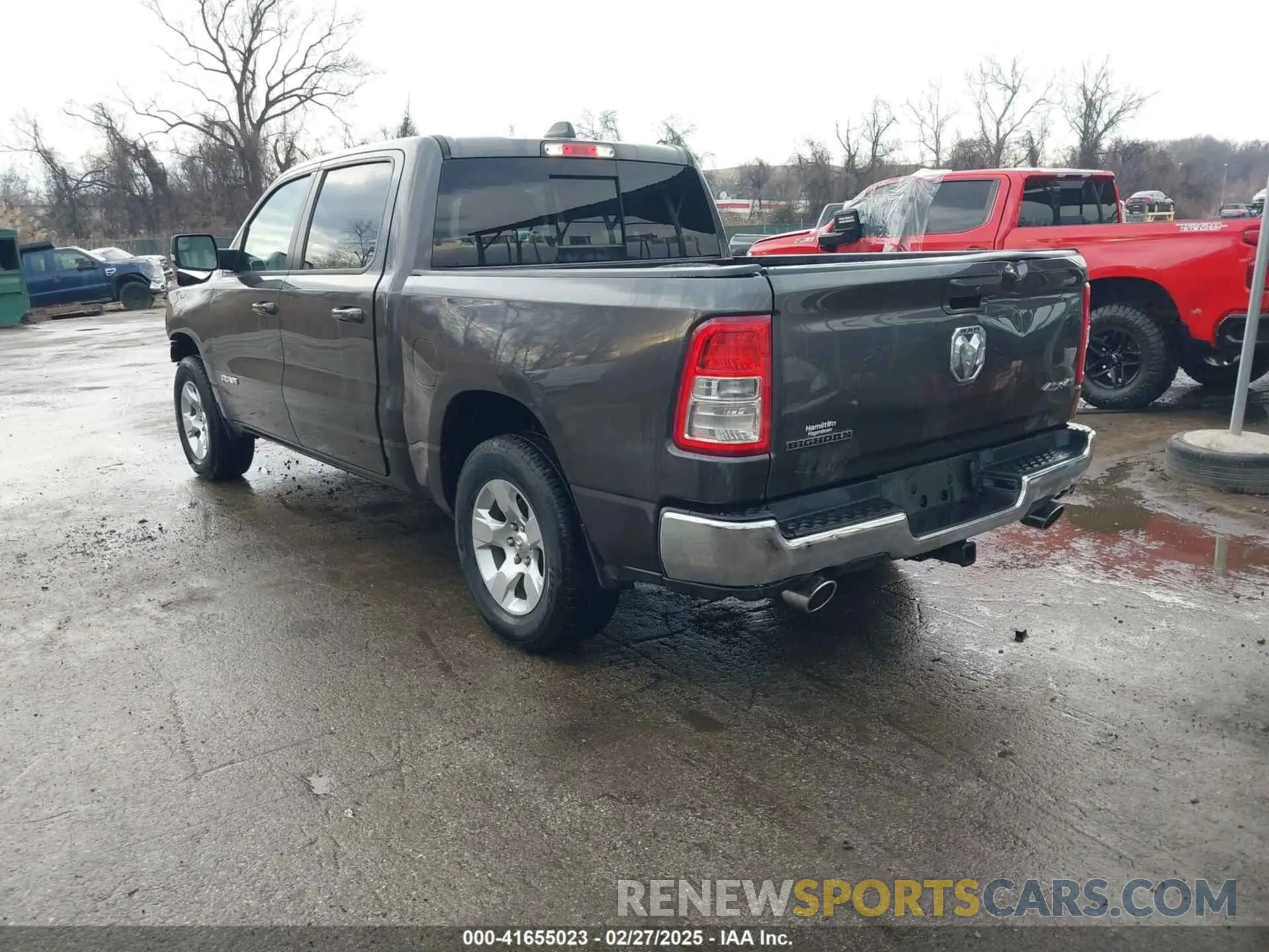 3 Photograph of a damaged car 1C6SRFFT4NN158961 RAM 1500 2022