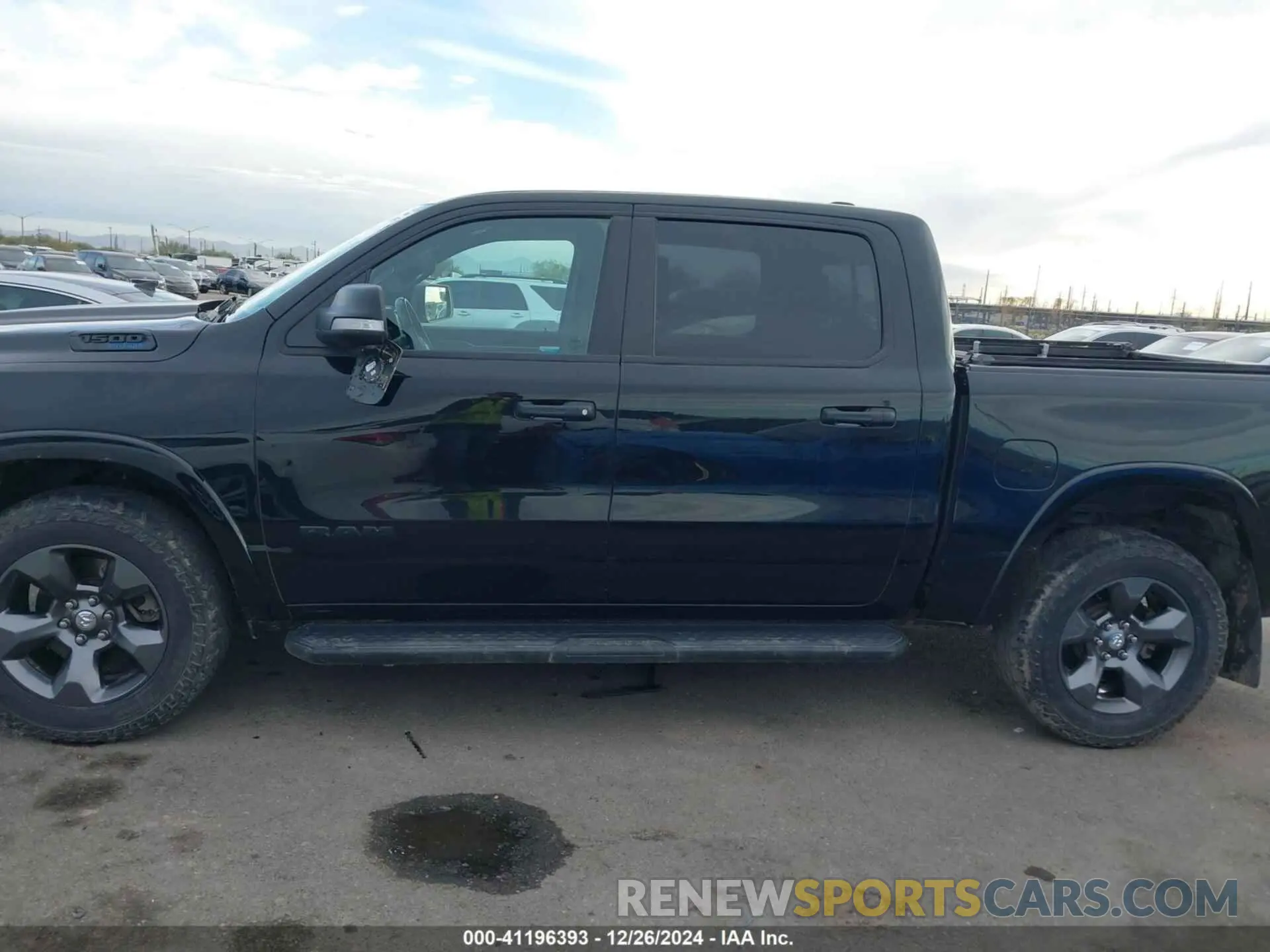 14 Photograph of a damaged car 1C6SRFFT4NN251043 RAM 1500 2022