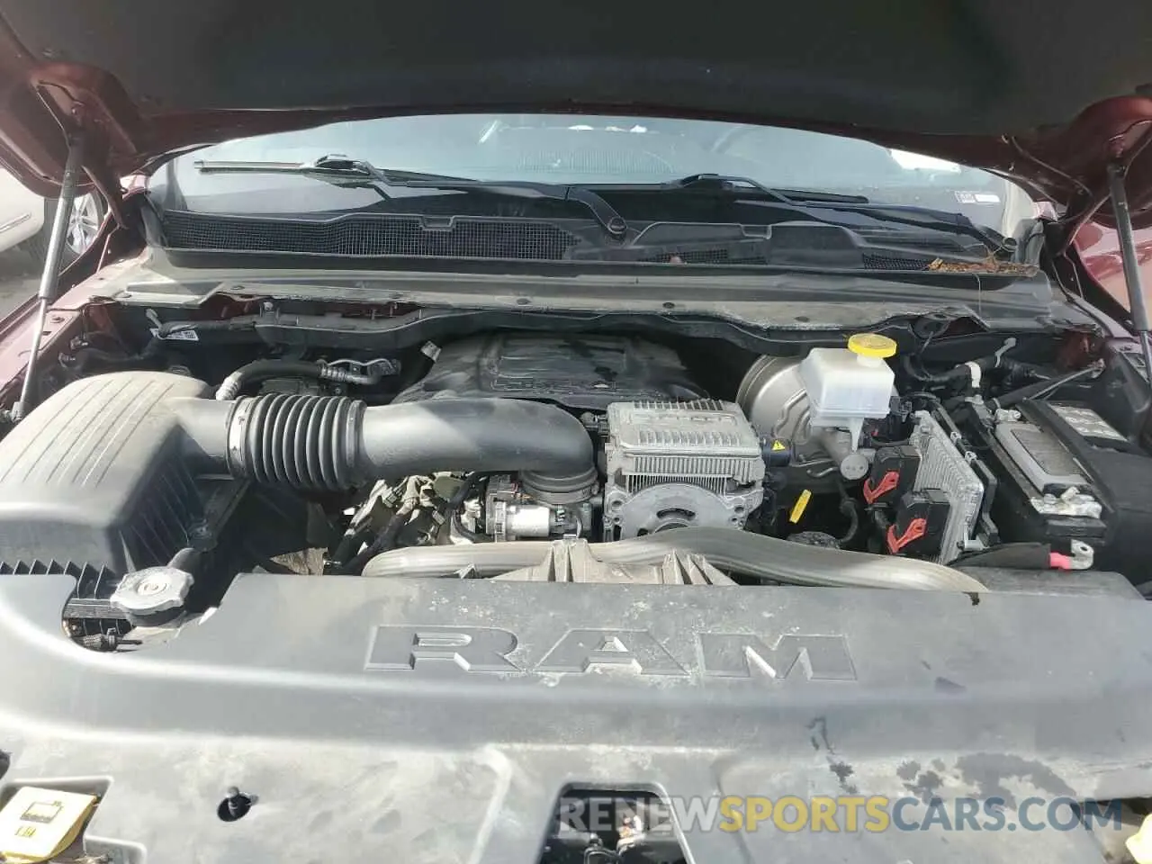 11 Photograph of a damaged car 1C6SRFFT5NN284651 RAM 1500 2022