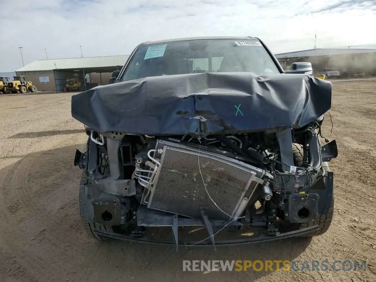 5 Photograph of a damaged car 1C6SRFFT5NN330737 RAM 1500 2022
