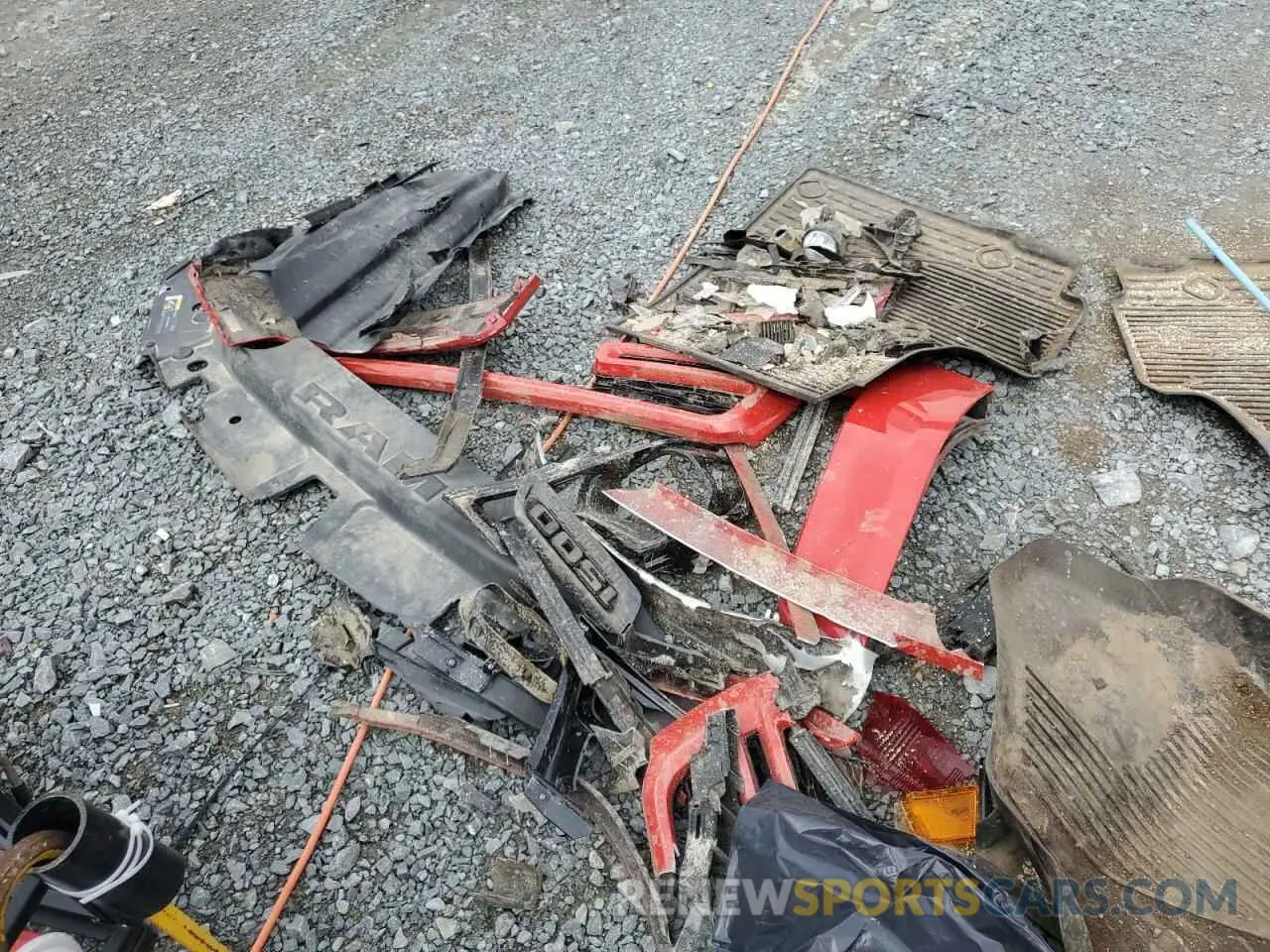 12 Photograph of a damaged car 1C6SRFFT6NN118865 RAM 1500 2022