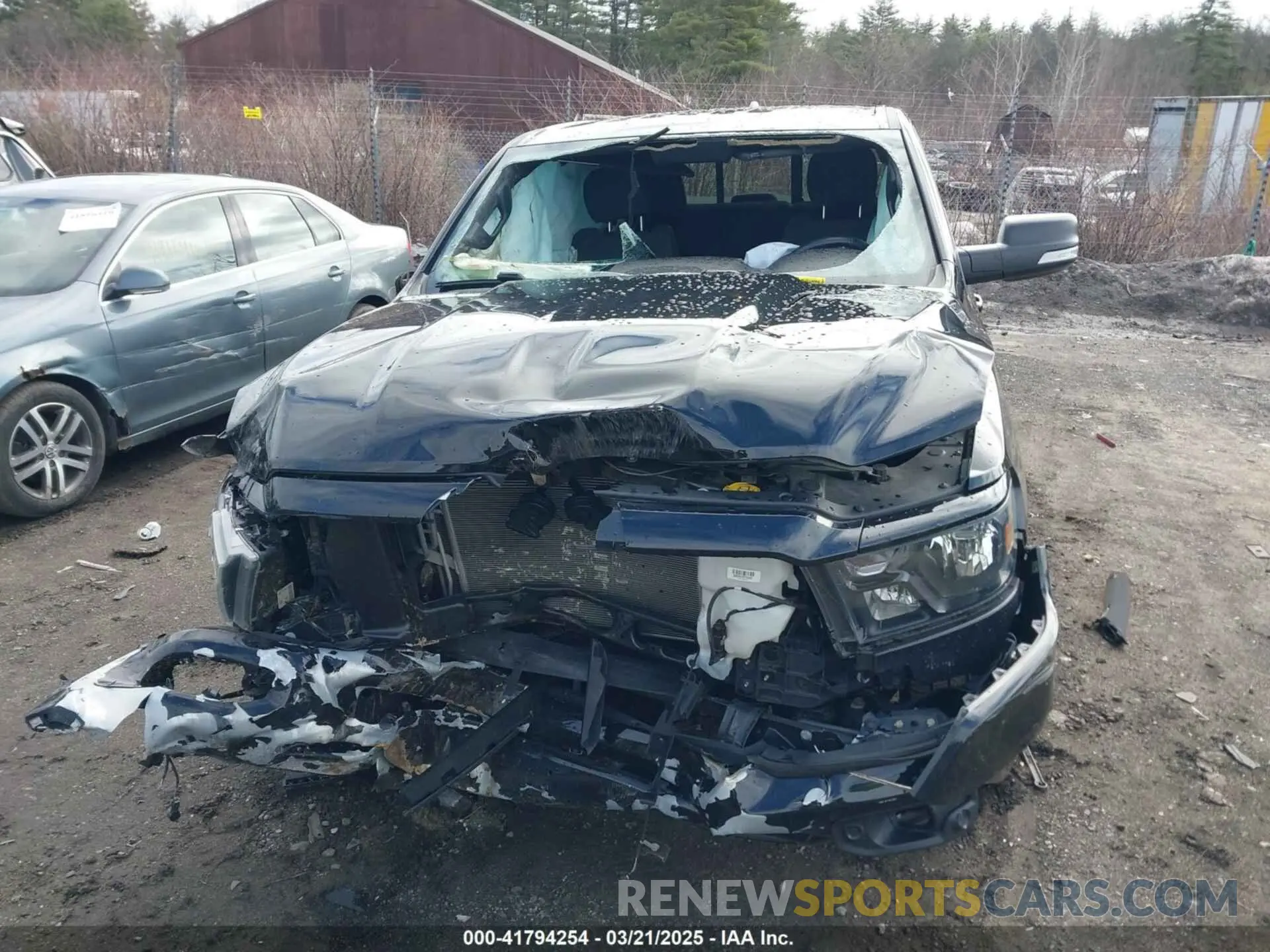 6 Photograph of a damaged car 1C6SRFFT6NN238679 RAM 1500 2022