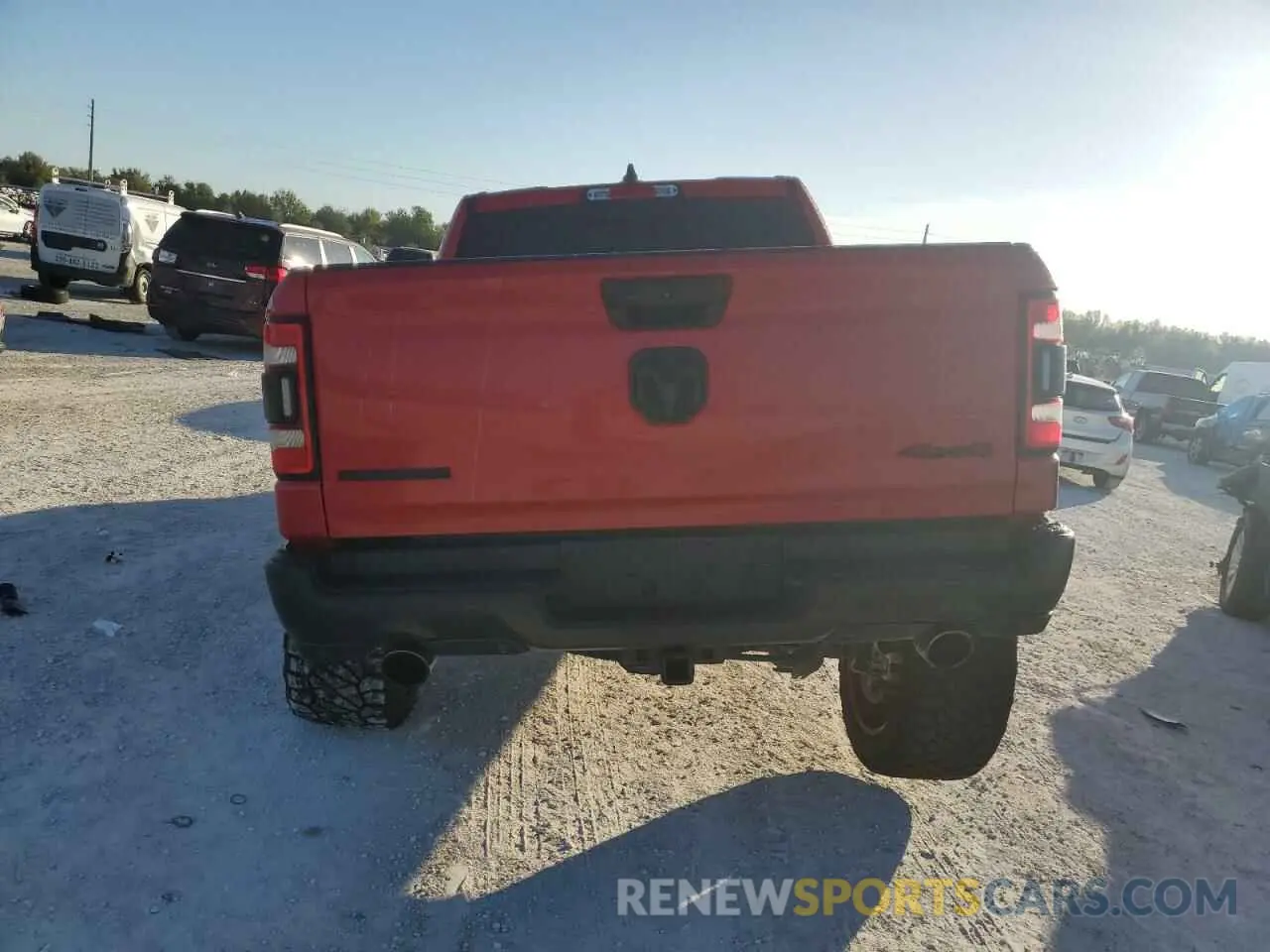 6 Photograph of a damaged car 1C6SRFFT6NN243185 RAM 1500 2022