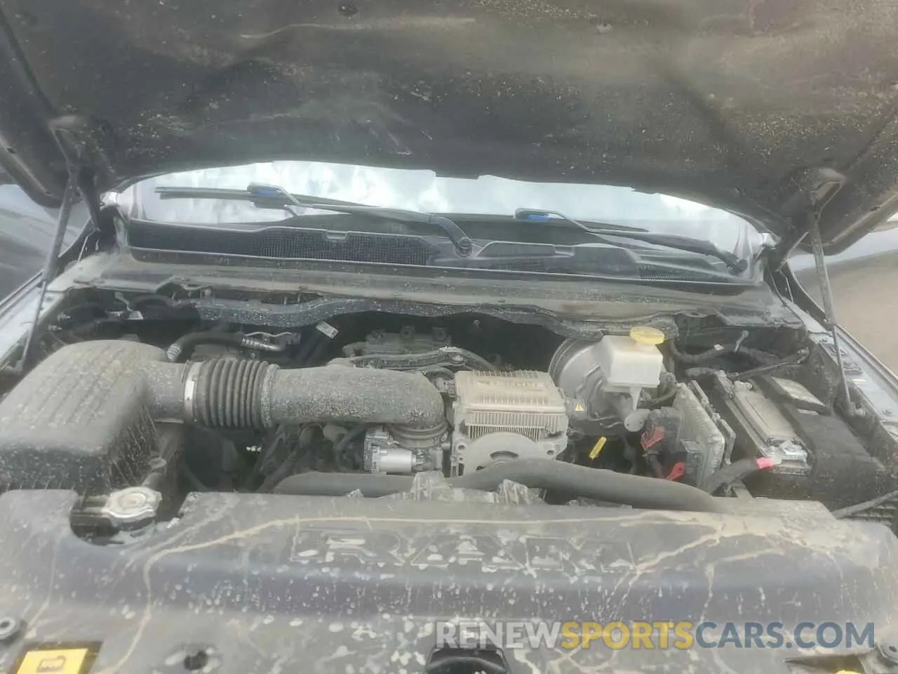 11 Photograph of a damaged car 1C6SRFFT6NN405557 RAM 1500 2022
