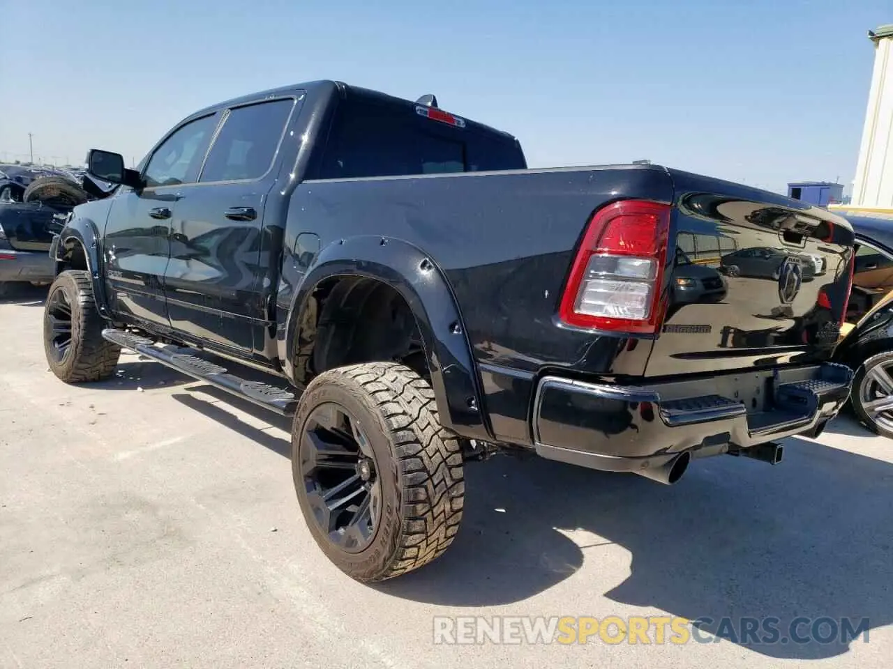 2 Photograph of a damaged car 1C6SRFFT7NN236617 RAM 1500 2022