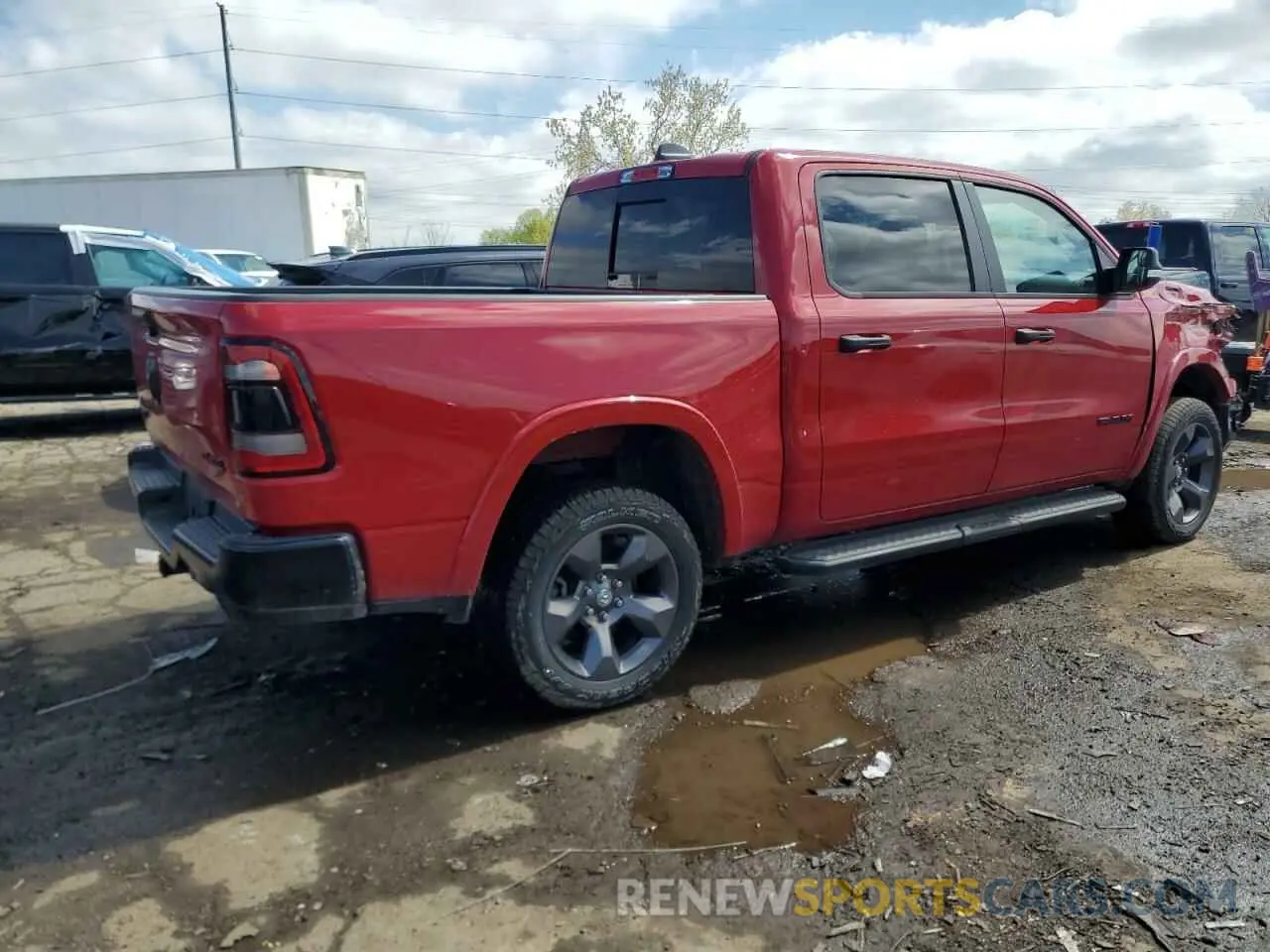 3 Photograph of a damaged car 1C6SRFFT7NN242837 RAM 1500 2022