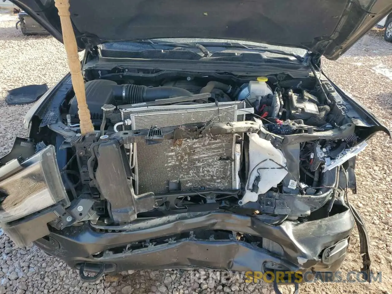12 Photograph of a damaged car 1C6SRFFT7NN246676 RAM 1500 2022