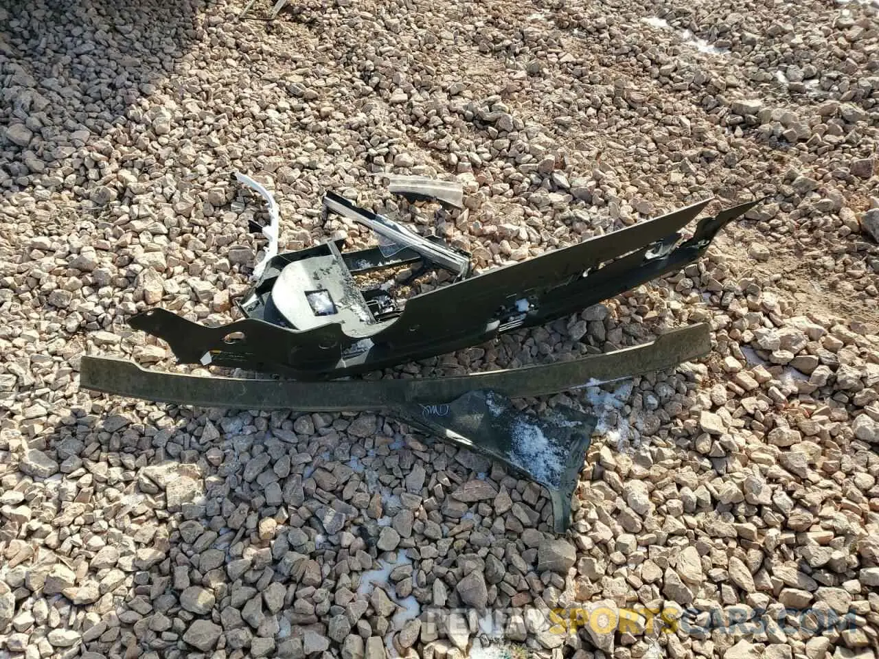 14 Photograph of a damaged car 1C6SRFFT7NN246676 RAM 1500 2022