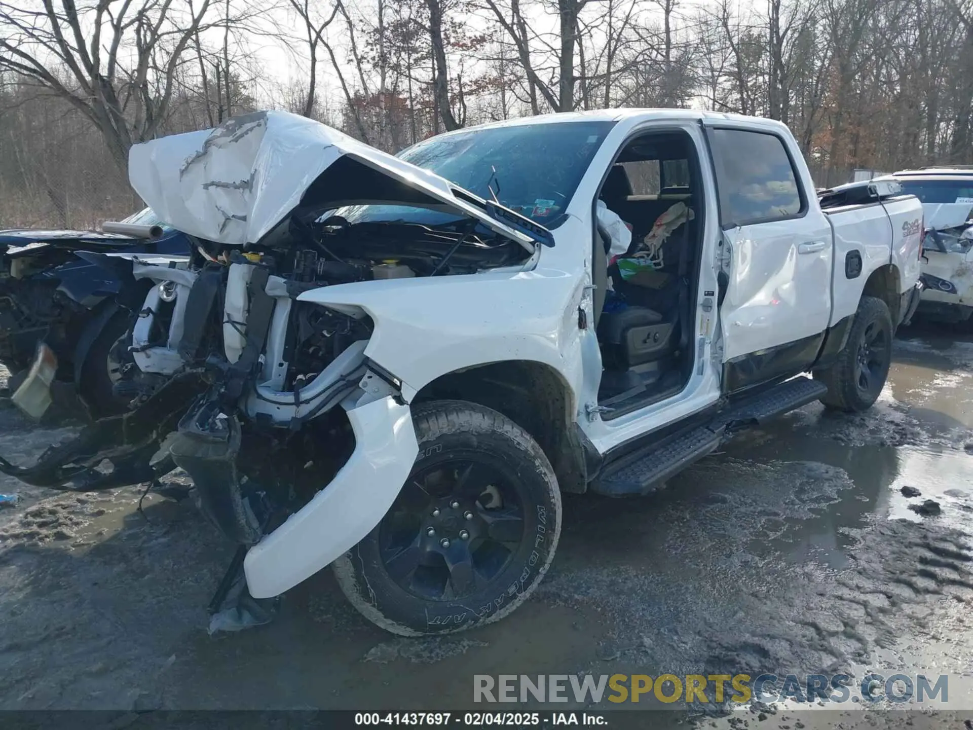 2 Photograph of a damaged car 1C6SRFFT7NN356417 RAM 1500 2022