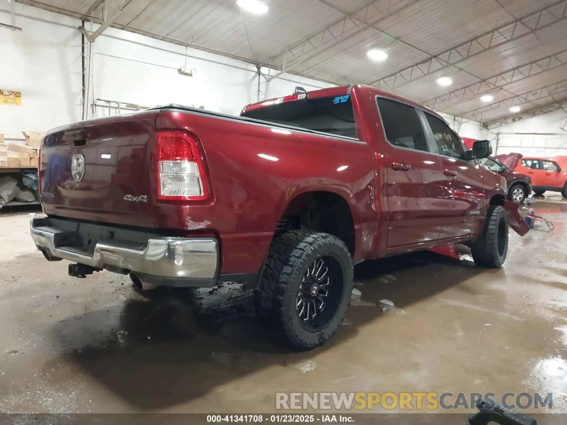 4 Photograph of a damaged car 1C6SRFFT7NN419273 RAM 1500 2022