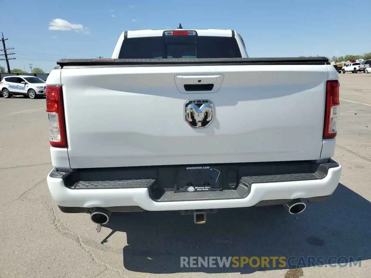 6 Photograph of a damaged car 1C6SRFFT7NN429379 RAM 1500 2022