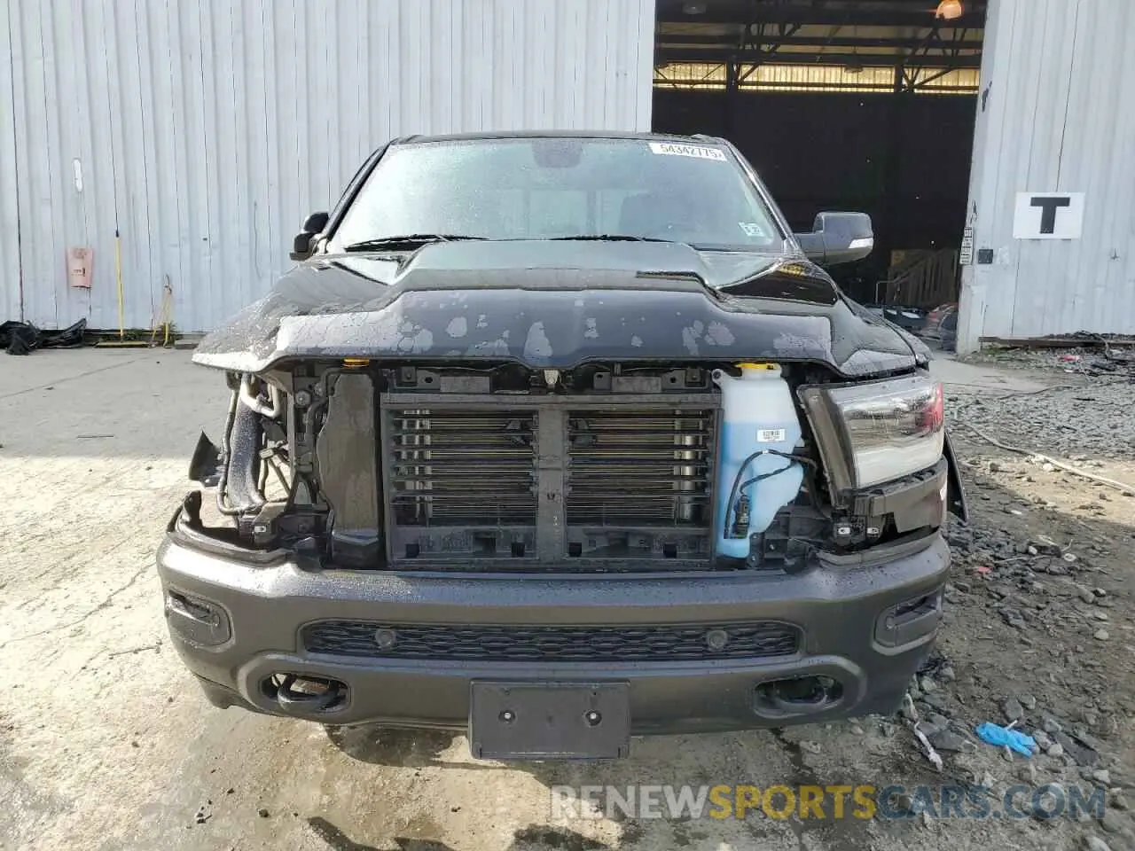 5 Photograph of a damaged car 1C6SRFFTXNN244260 RAM 1500 2022