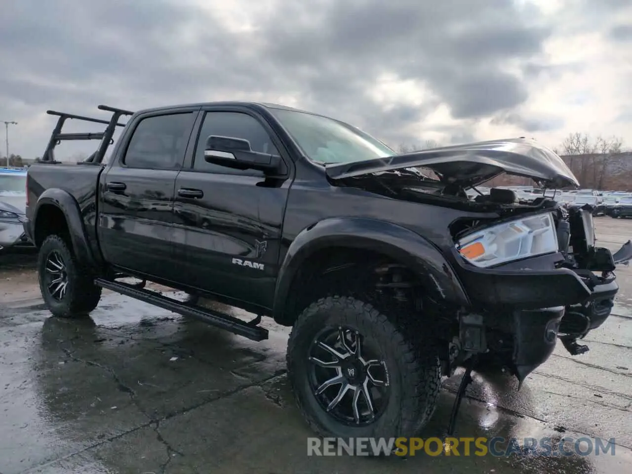 4 Photograph of a damaged car 1C6SRFFTXNN314498 RAM 1500 2022