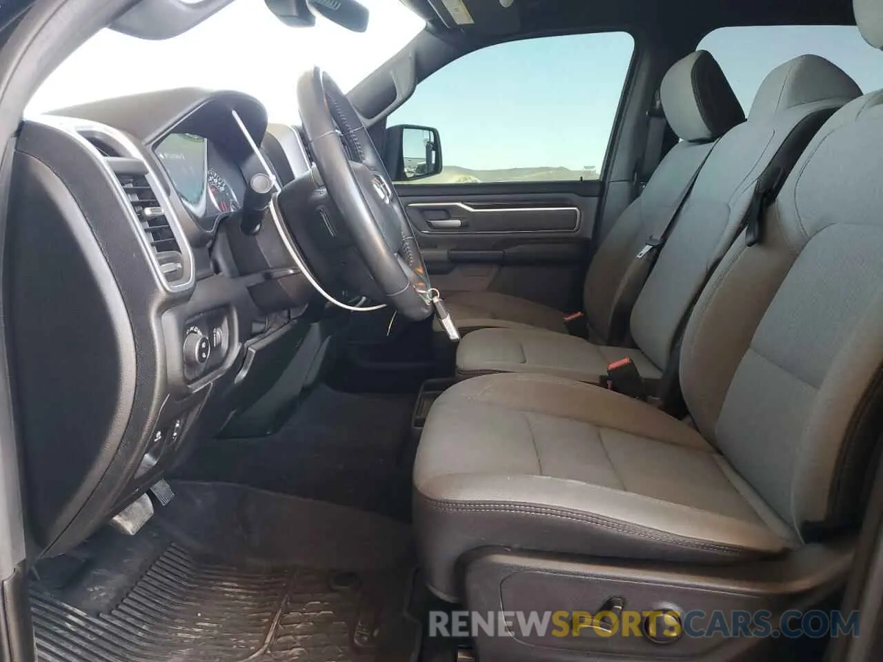 7 Photograph of a damaged car 1C6SRFFTXNN381831 RAM 1500 2022