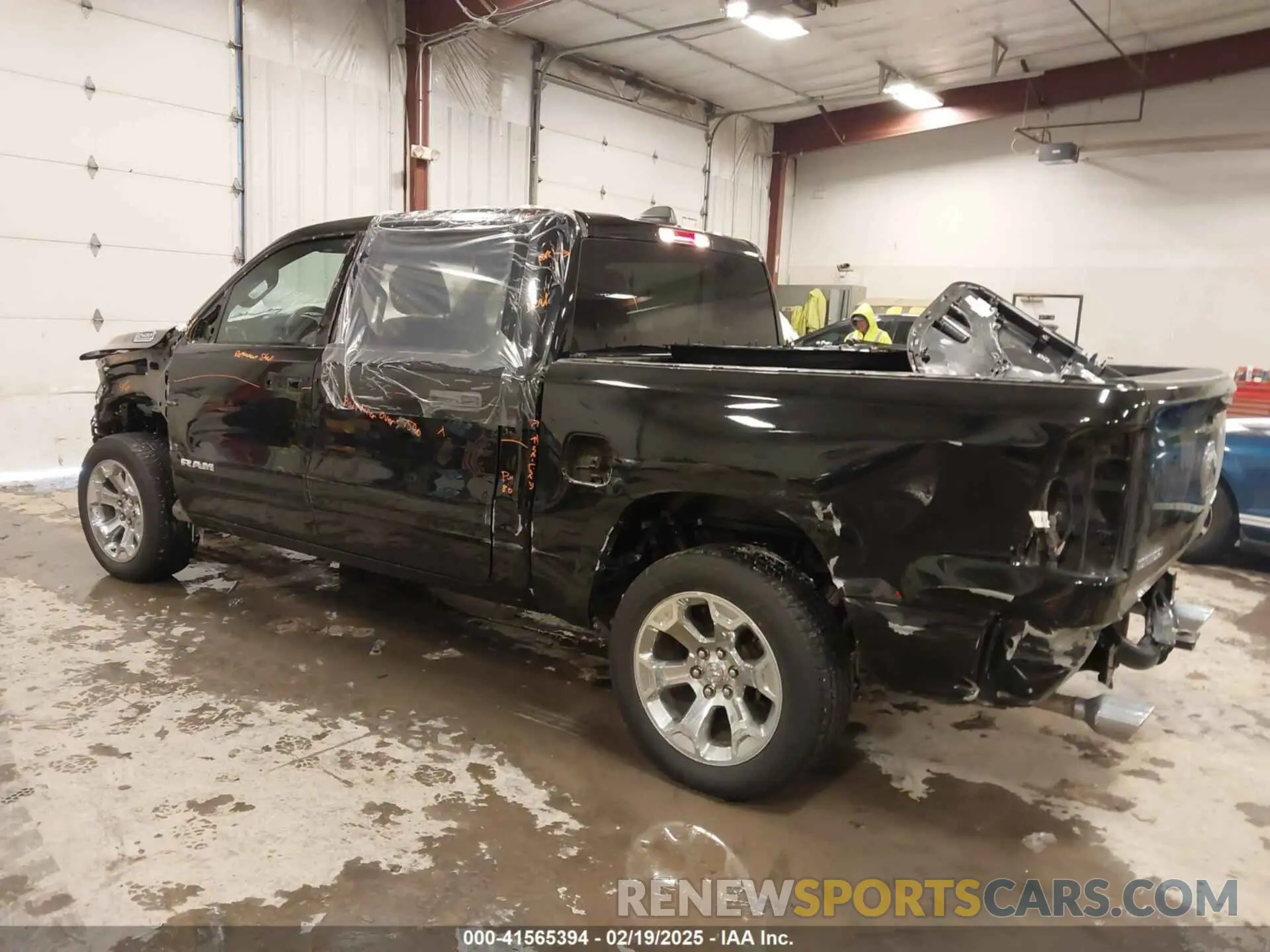 3 Photograph of a damaged car 1C6SRFFTXNN419008 RAM 1500 2022