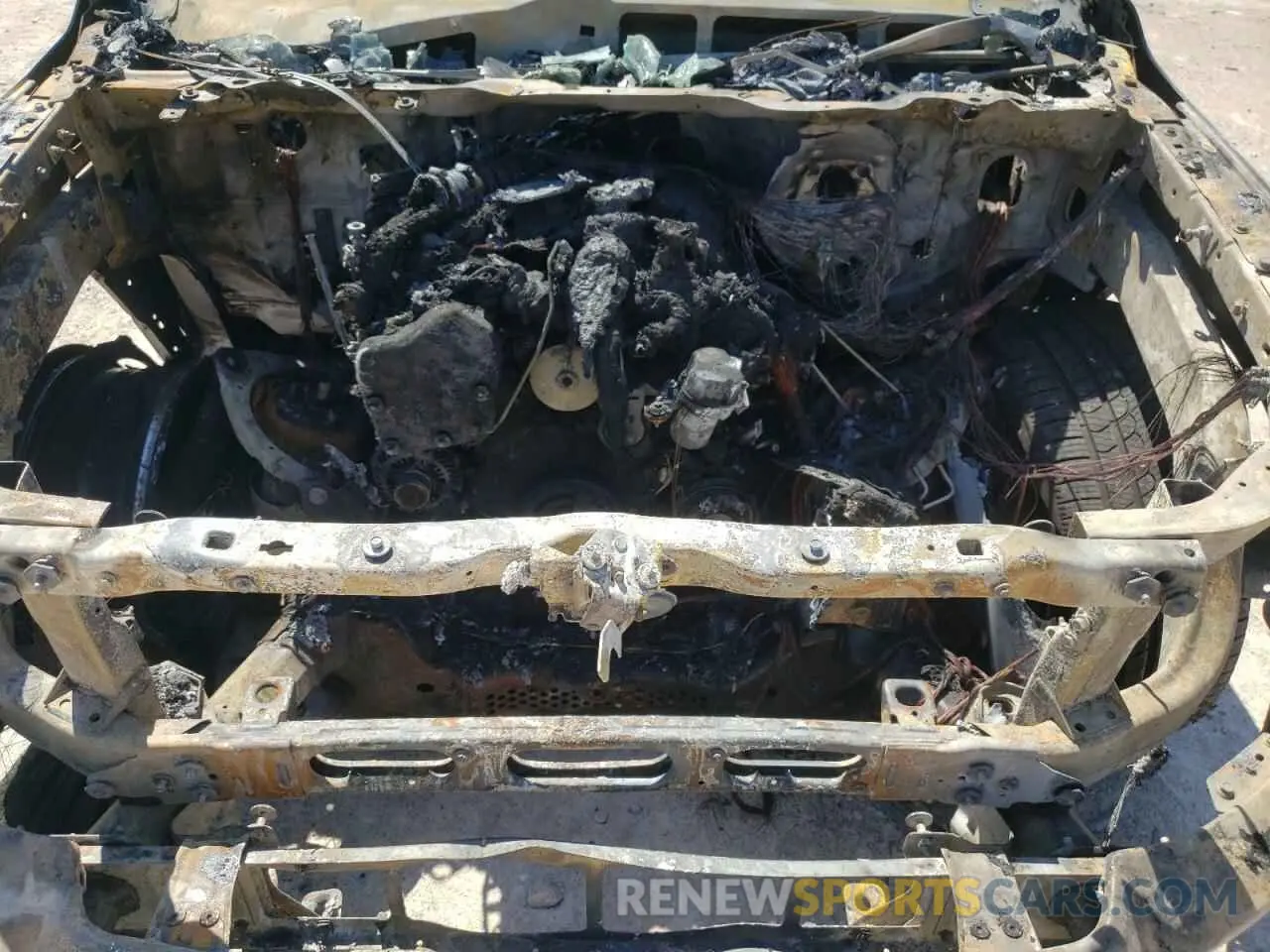 11 Photograph of a damaged car 1C6SRFHM3NN402332 RAM 1500 2022