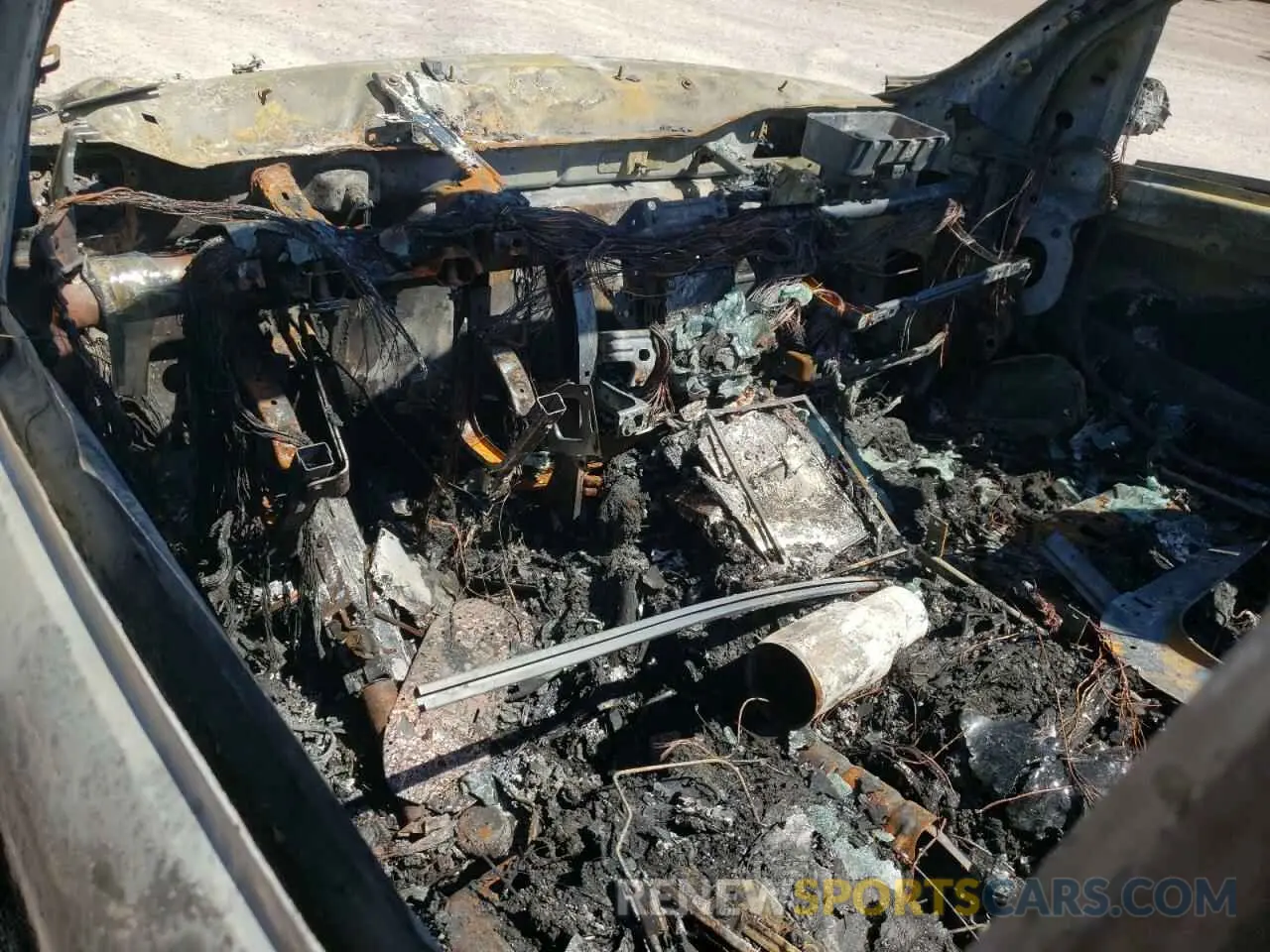 8 Photograph of a damaged car 1C6SRFHM3NN402332 RAM 1500 2022