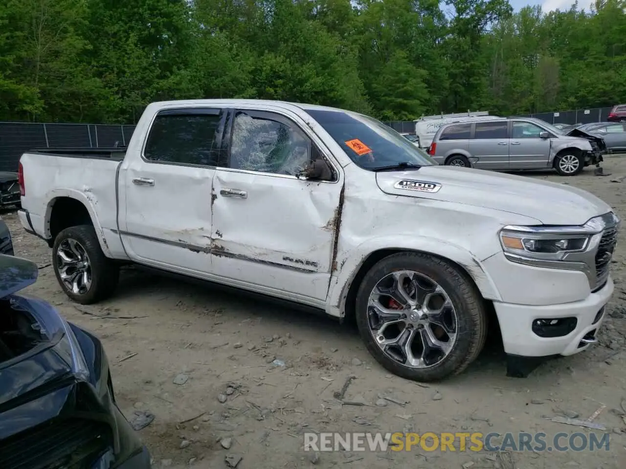 4 Photograph of a damaged car 1C6SRFHM8NN167684 RAM 1500 2022