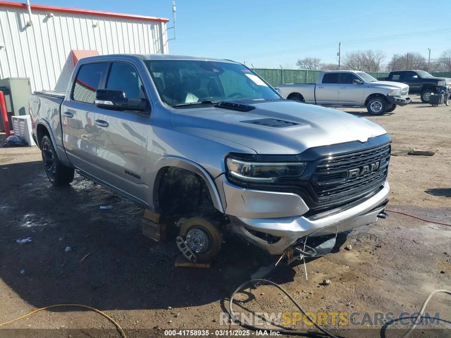 1 Photograph of a damaged car 1C6SRFHM9NN155057 RAM 1500 2022